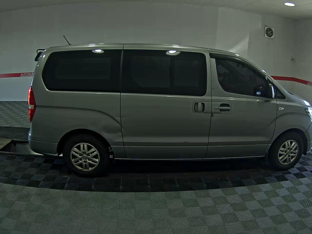 هيونداي الجديد جراند ستاركس 5 Seater ديزل فان مودرن 2019 VAN MODERN