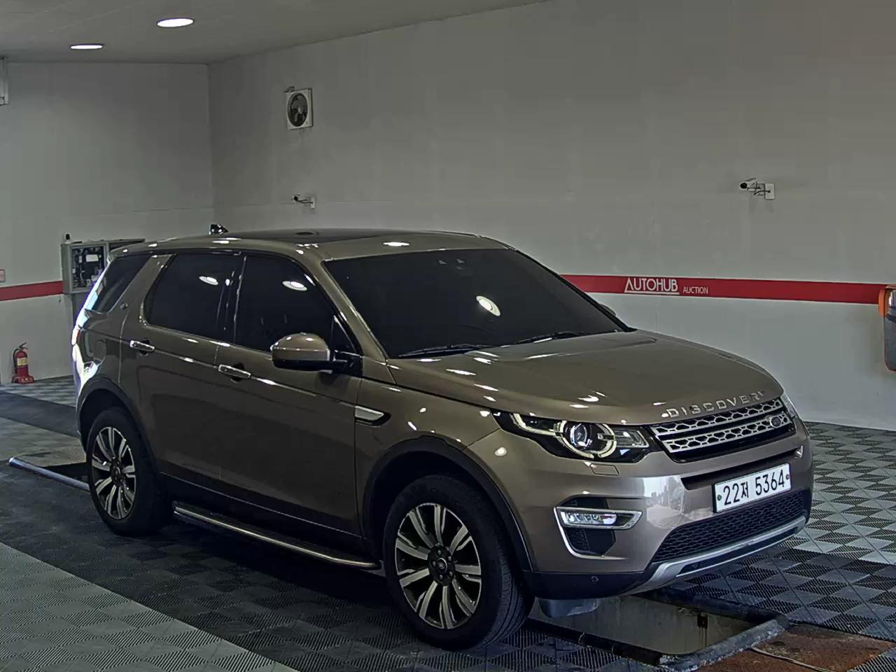 لاند روفر Rover Discovery Sport 2.0 Td4 Hse لكجري 2017 SPORT فاخر