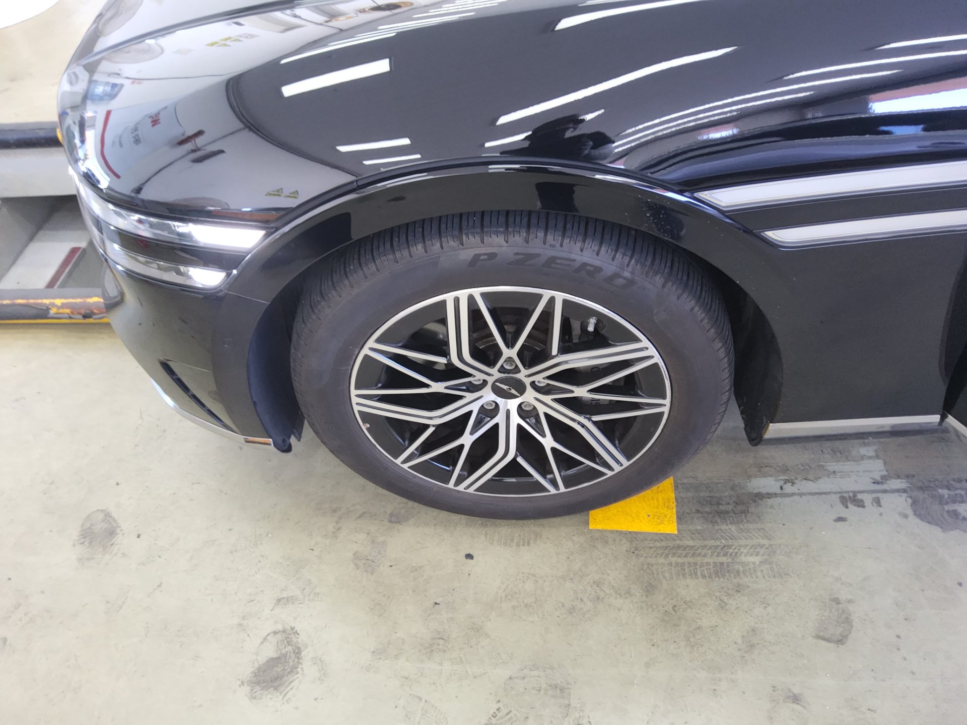 جينيسيس جينيسيس G90 2022 TURBO دفع رباعي BASE