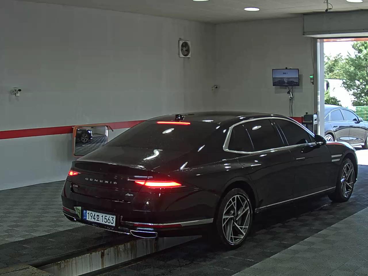 جينيسيس جينيسيس G90 2022 TURBO دفع رباعي BASE