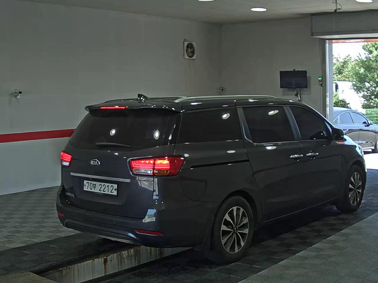 كيا كرنفال 2015 PRESTIGE
