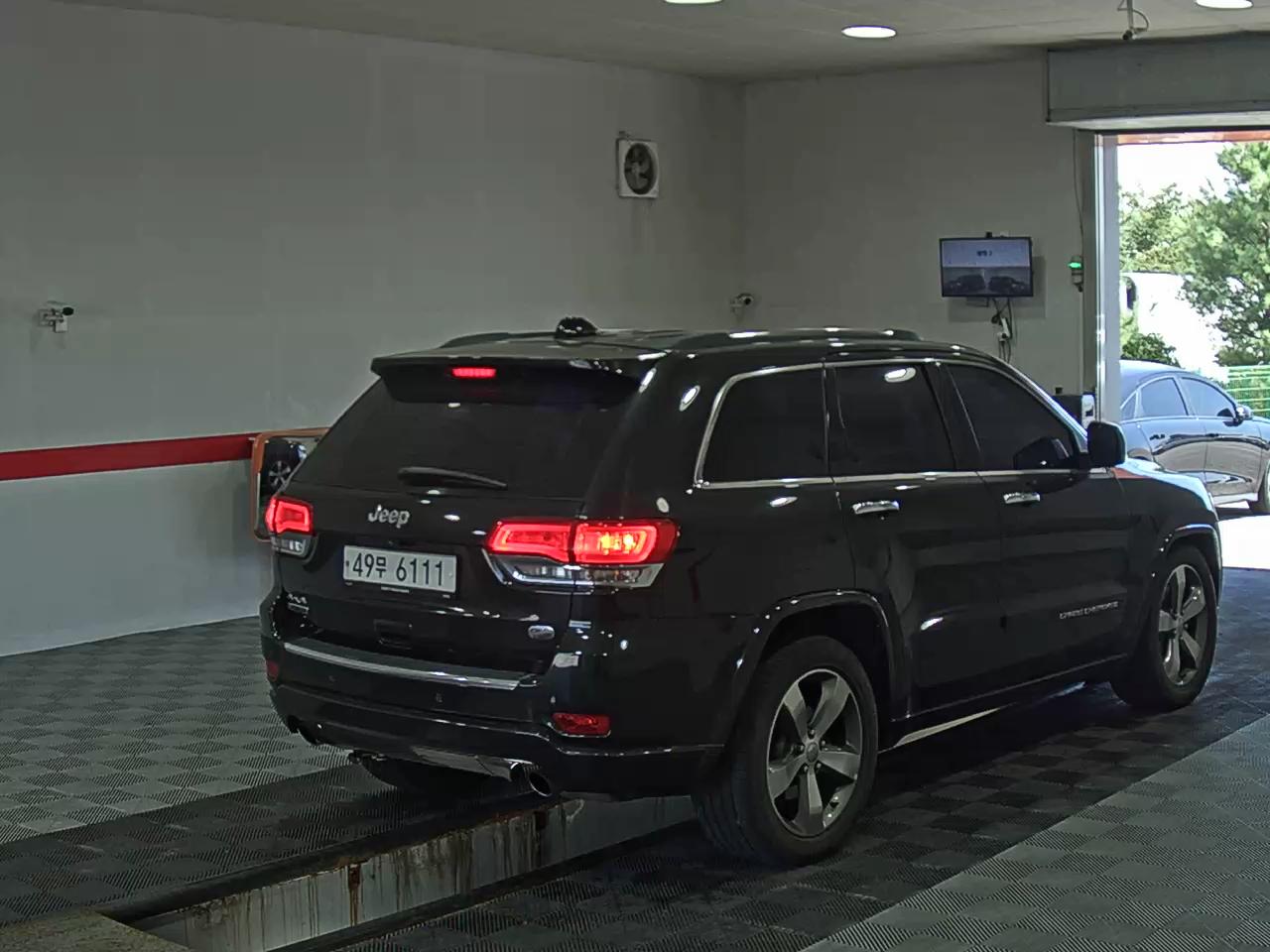 جيب Grand شيروكي (Wk2) 3.0 V6 تيربو ديزل Overland 2015 TURBO
