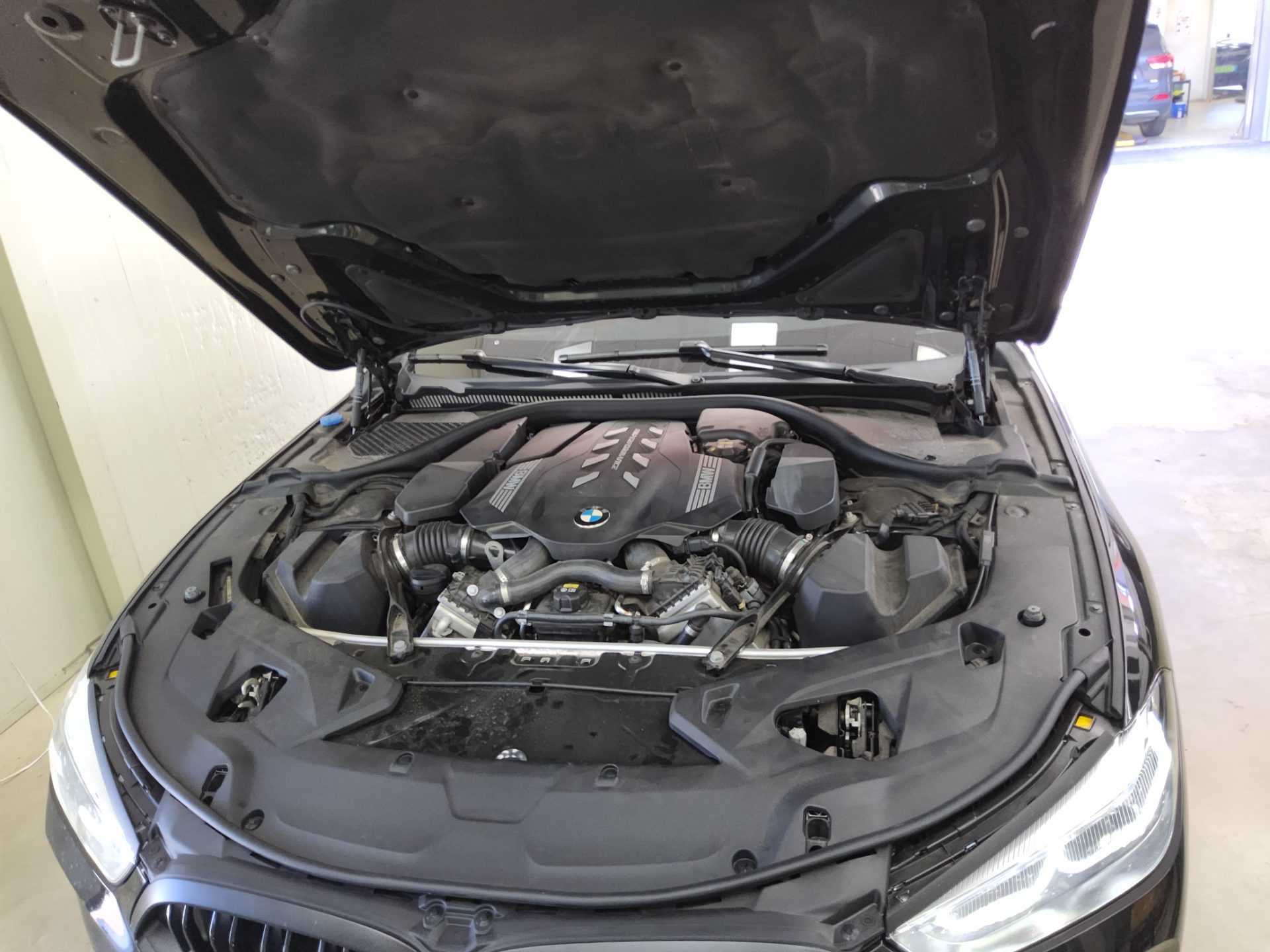 بي إم دبليو 8 Series (2Nd Gen) Gran كوبيه M850I إكس درايف 2022 M850i