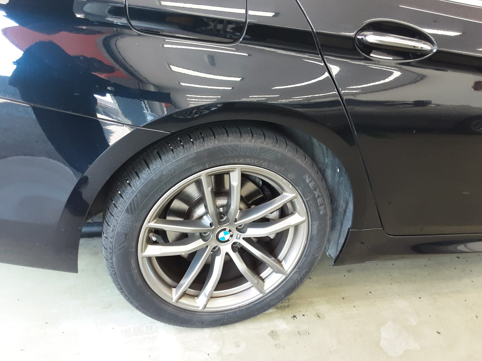 بي إم دبليو 5 Series (7Th Gen) 520D إكس درايف M Sport Pack 2018 SPORT