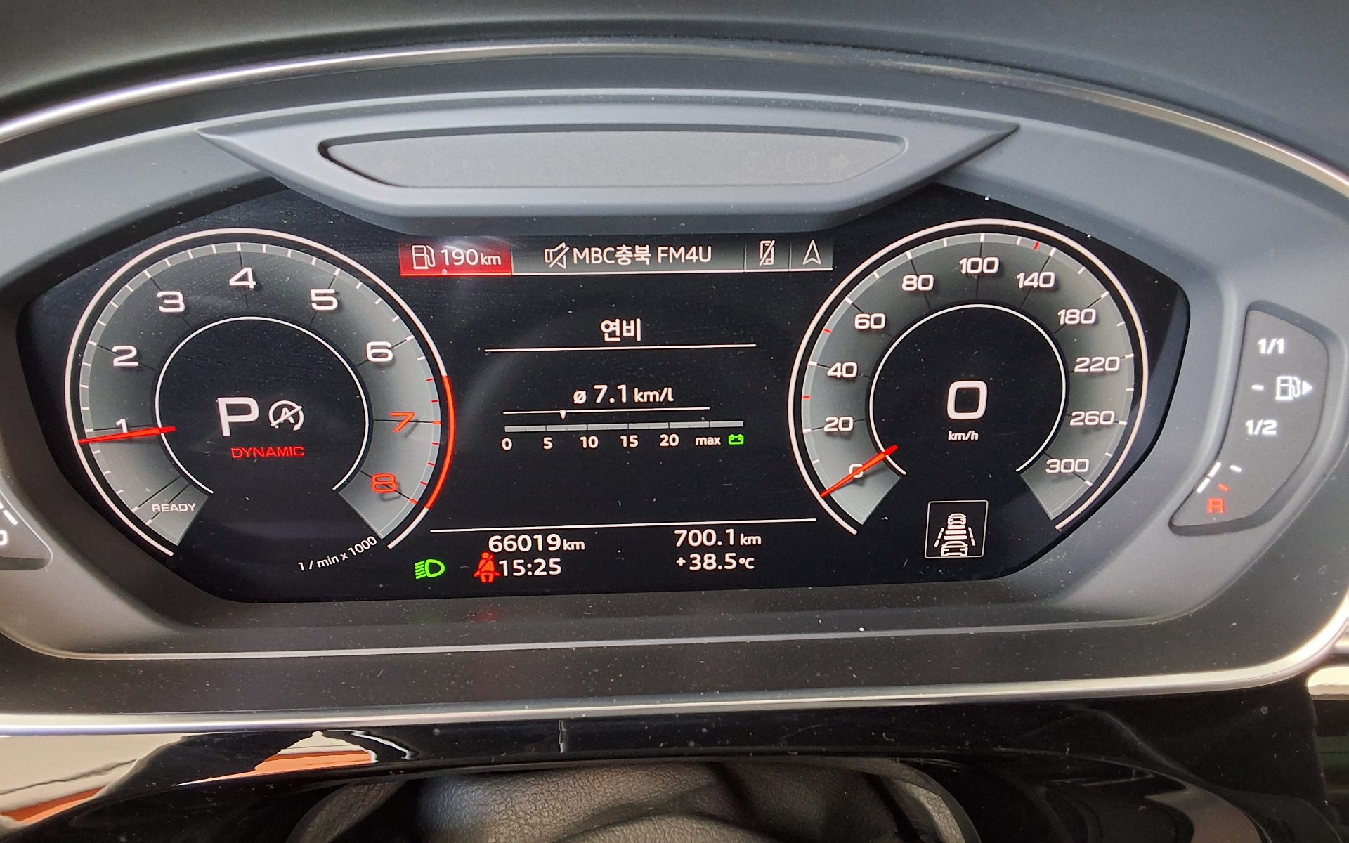 أودي إيه 8 (4Th Gen) L 55 Tfsi كواترو 2021