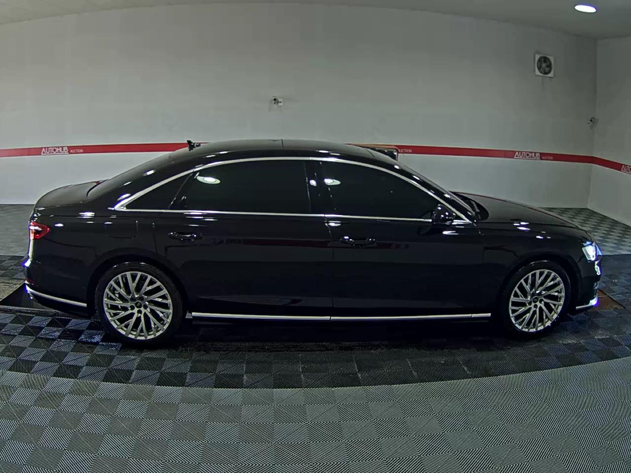 أودي إيه 8 (4Th Gen) L 55 Tfsi كواترو 2021