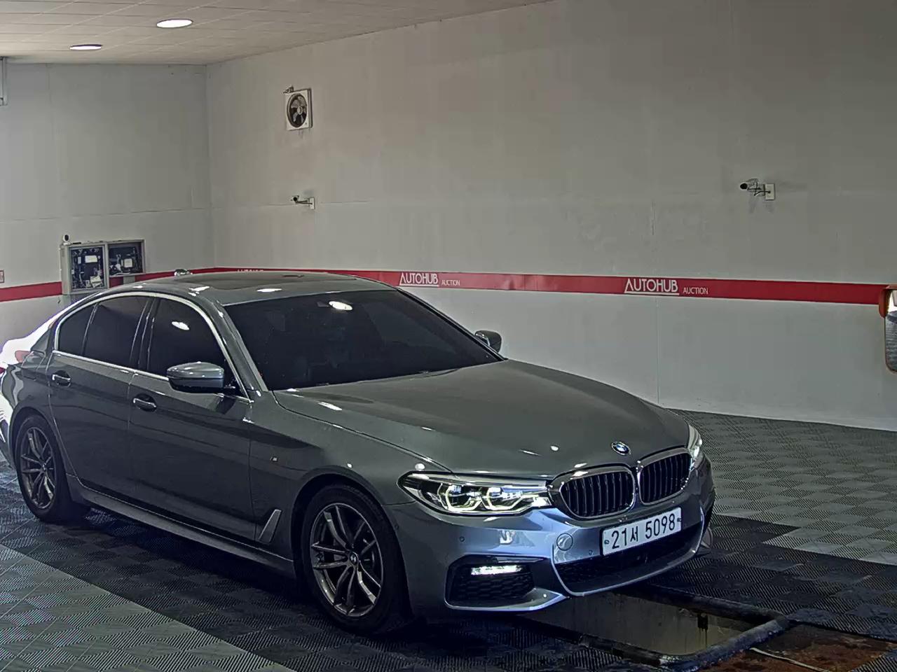 بي إم دبليو 5 Series (7Th Gen) 520D M Sport Pack بلس 2019 SPORT PLUS