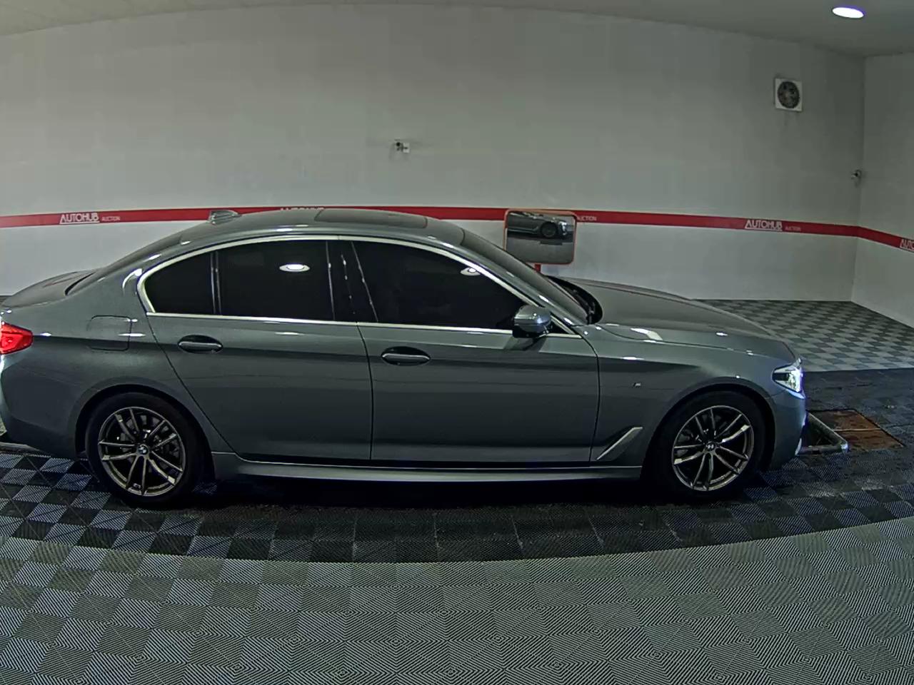 بي إم دبليو 5 Series (7Th Gen) 520D M Sport Pack بلس 2019 SPORT PLUS