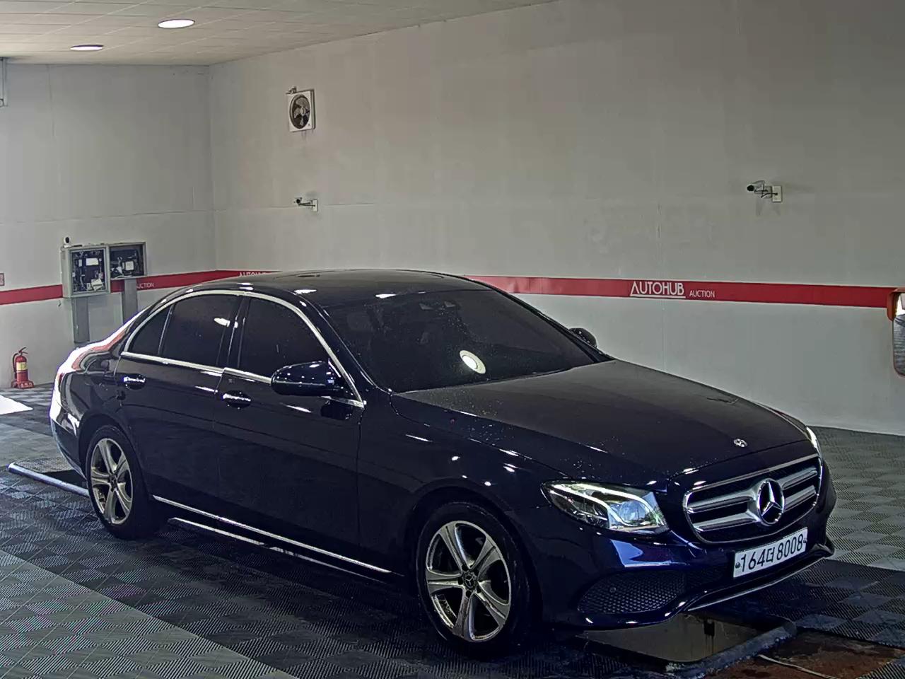 مرسيدس بنز E Class (5Th Gen) E220D Avantgarde 2018 E220d