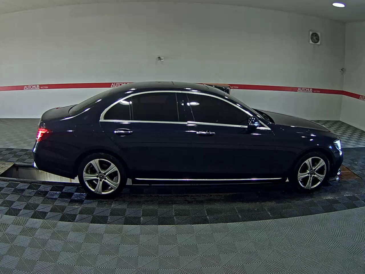 مرسيدس بنز E Class (5Th Gen) E220D Avantgarde 2018 E220d