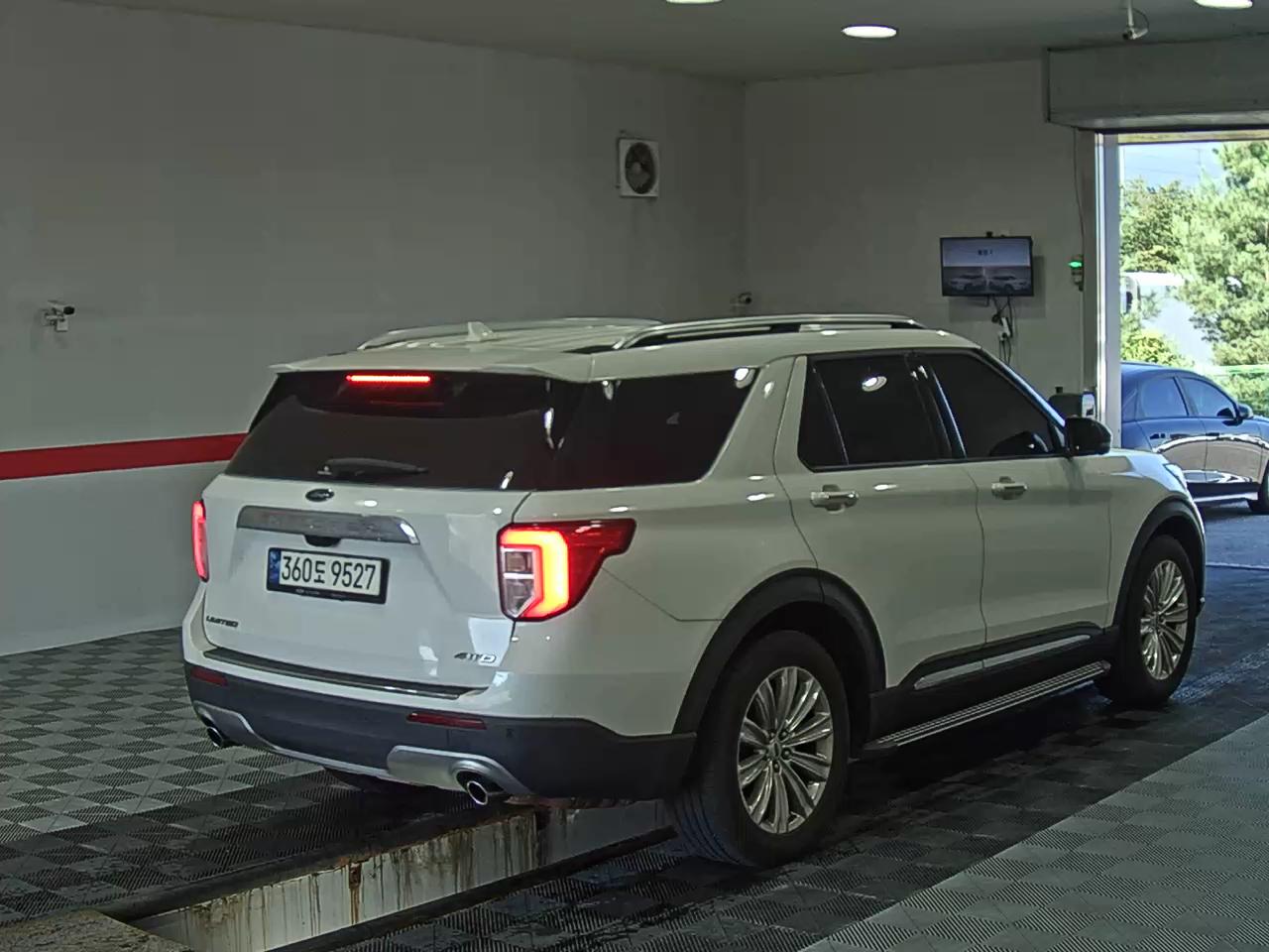 فورد إكسبلورر (6Th Gen) 2.3 دفع كلي ليميتد 2021 دفع رباعي