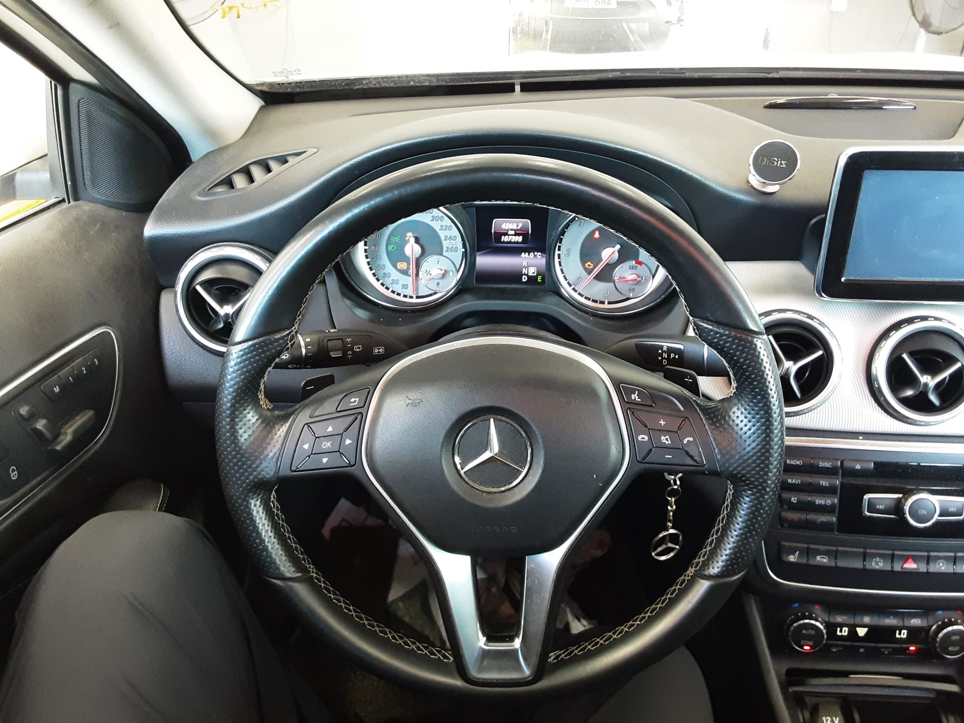 مرسيدس بنز جي إل إيه Class جي إل إيه 200 Cdi فورماتيك 2015 4MATIC