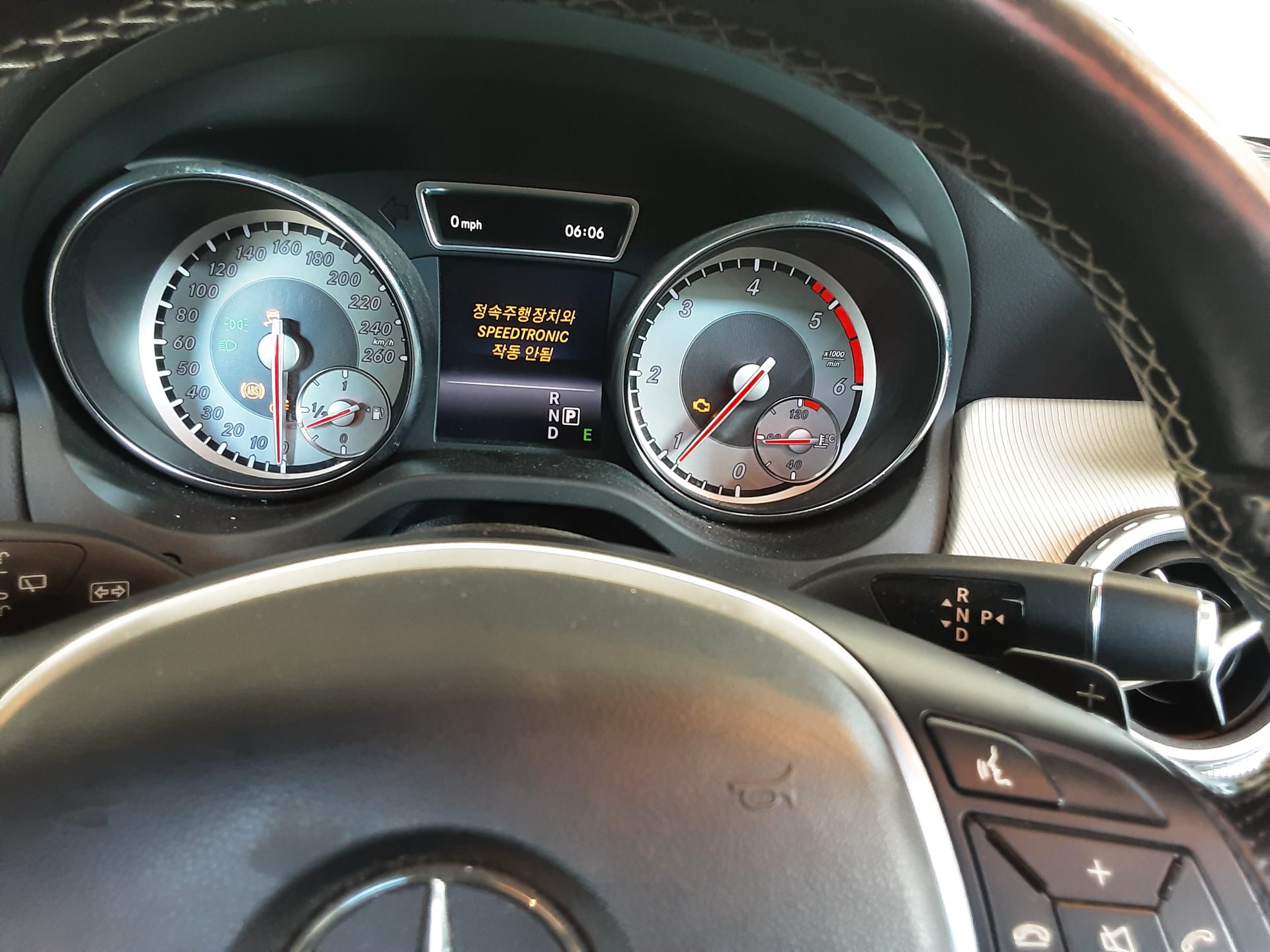 مرسيدس بنز جي إل إيه Class جي إل إيه 200 Cdi فورماتيك 2015 4MATIC