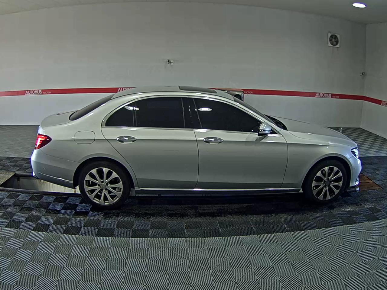 مرسيدس بنز E Class (5Th Gen) E220D إكسكلوسيف 2017 E220d إكسكلوسيف
