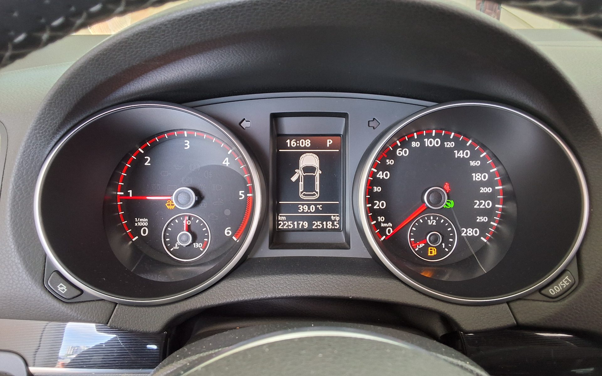 فولكس فاجن جولف (6Th Gen) 2.0 Gtd 2012