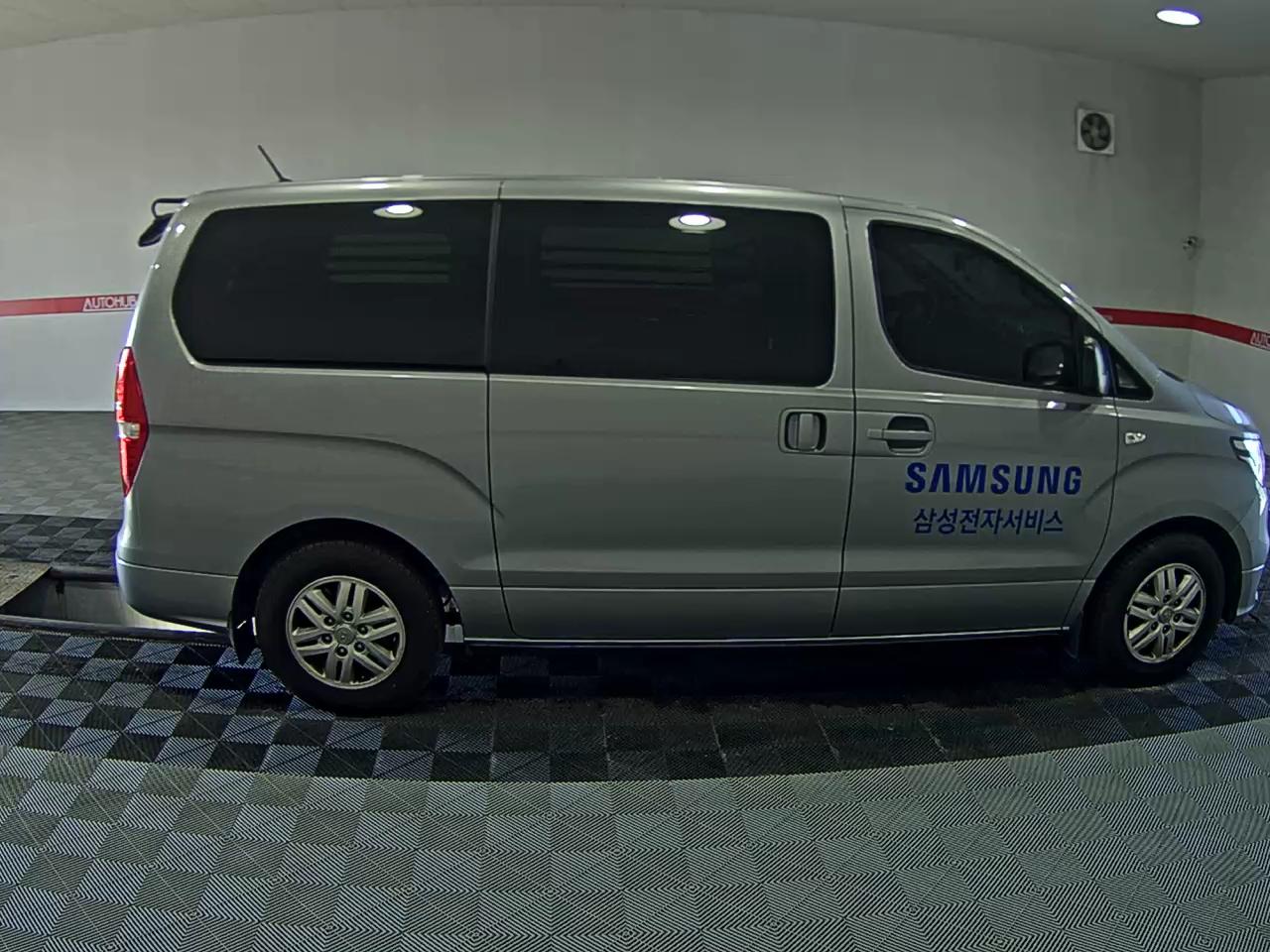 هيونداي الجديد جراند ستاركس 3 Seater ديزل فان سمارت 2021 VAN SMART