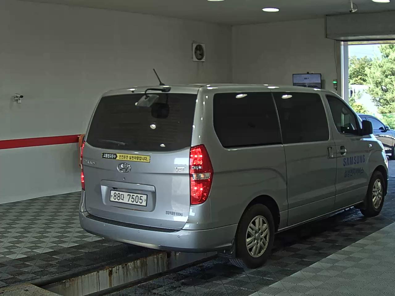 هيونداي الجديد جراند ستاركس 3 Seater ديزل فان سمارت 2021 VAN SMART