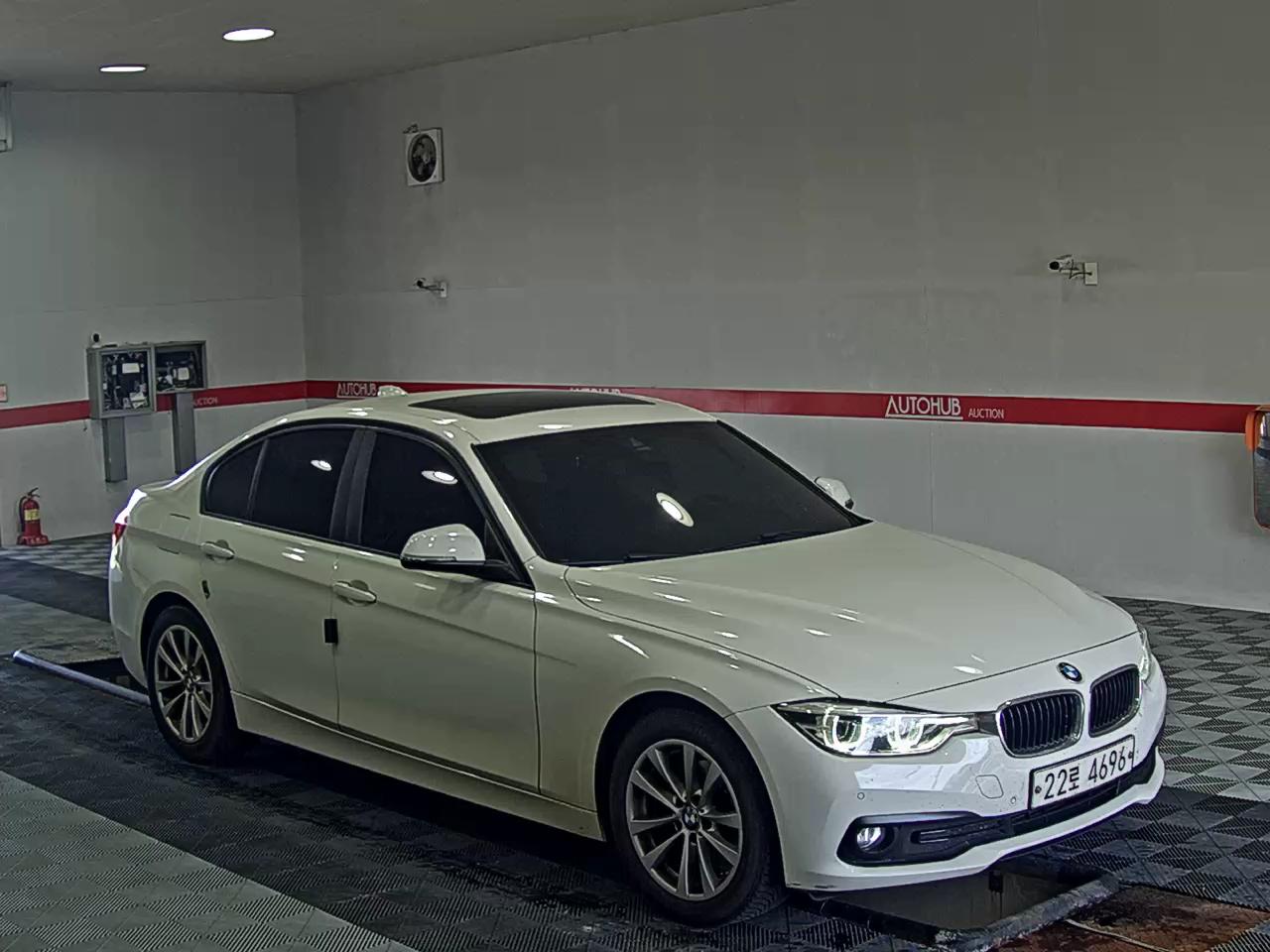 بي إم دبليو 3 Series (6Th Gen) 320D إكس درايف 2018 320d