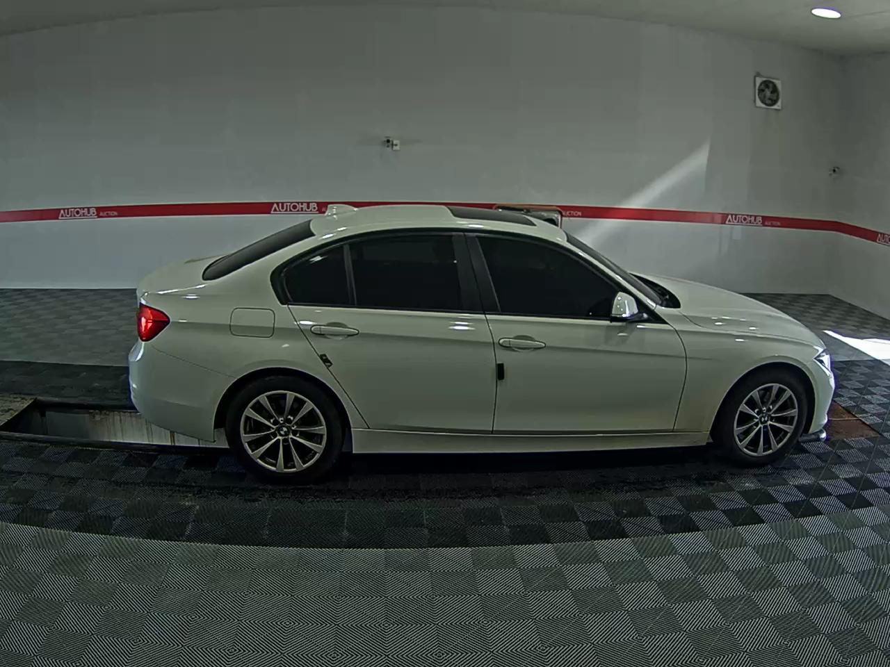 بي إم دبليو 3 Series (6Th Gen) 320D إكس درايف 2018 320d