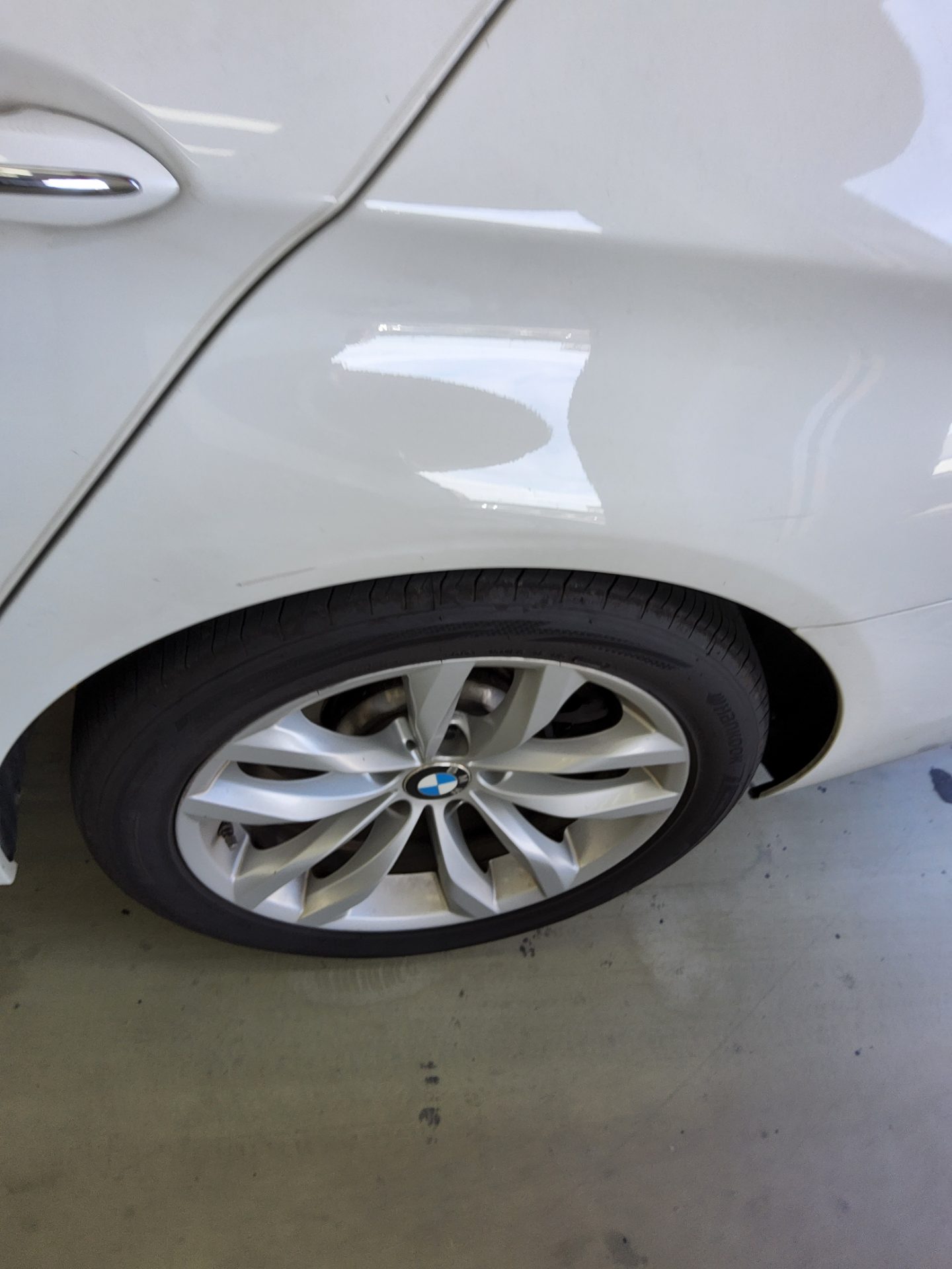 بي إم دبليو 5 Series (6Th Gen) 520D M Aerodynamic 2016 520d