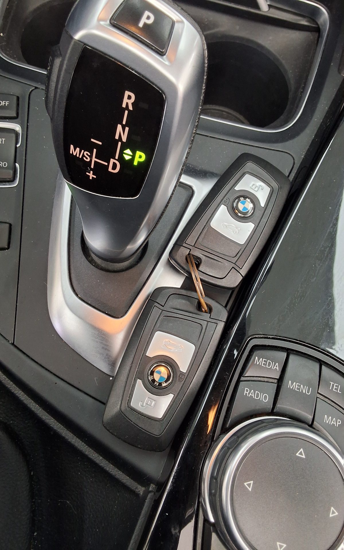 بي إم دبليو 3 Series (6Th Gen) 320D 2016 320d