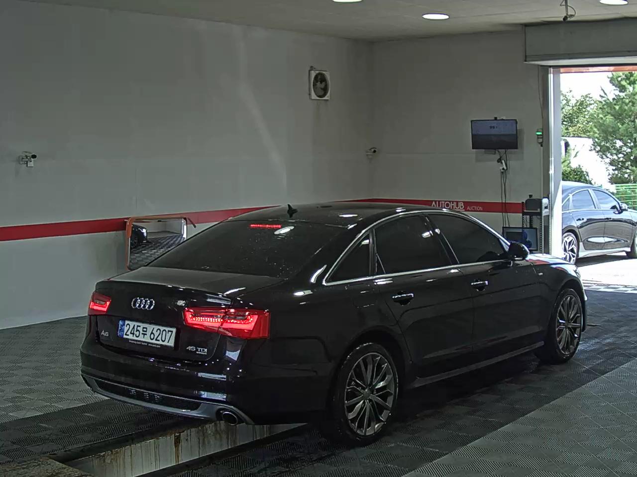 أودي إيه 6 (4Th Gen) 45 TDI كواترو Dynamic 2015