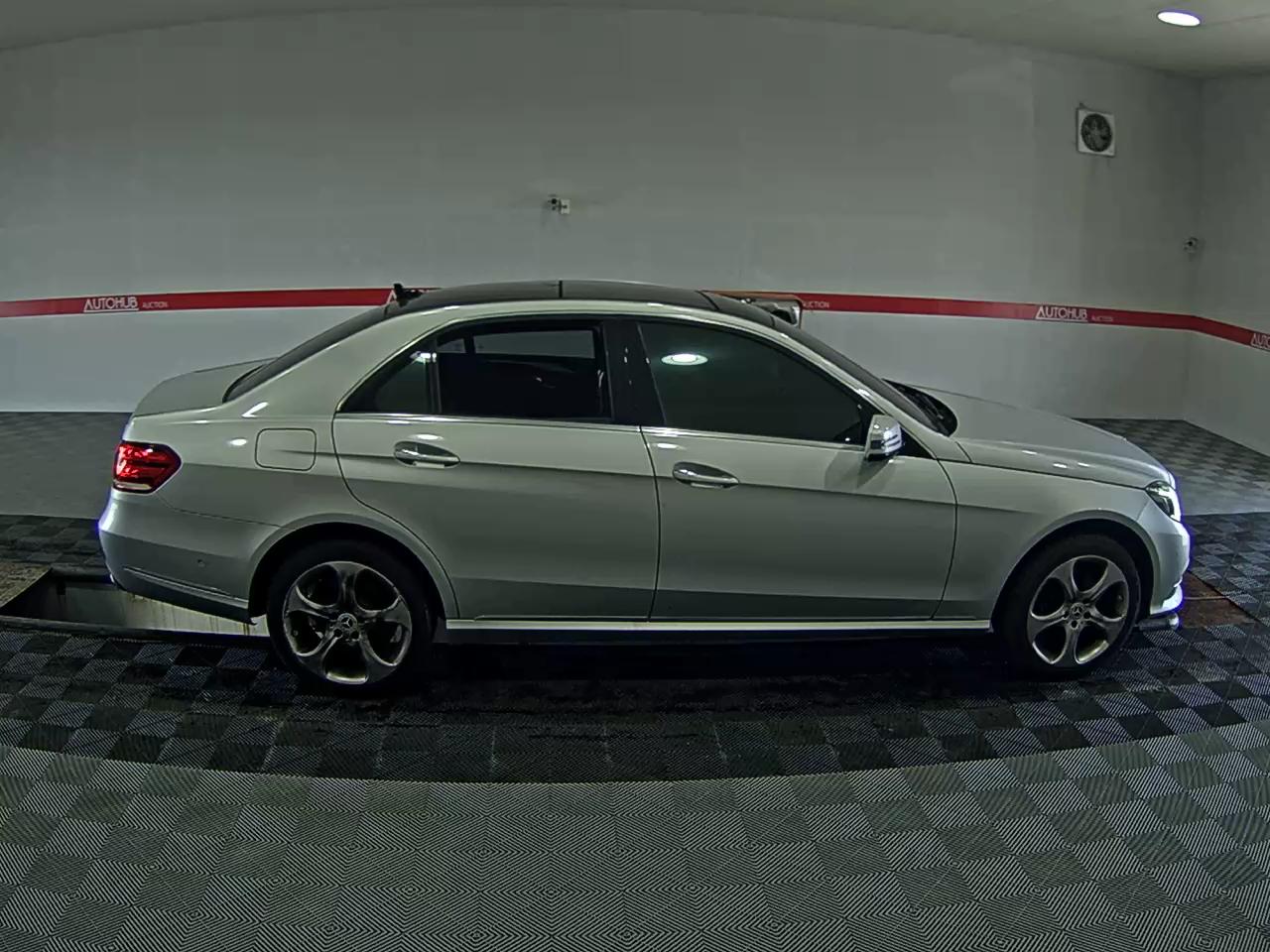 مرسيدس بنز E Class (4Th Gen) E350 فورماتيك Avantgarde 2014 4MATIC