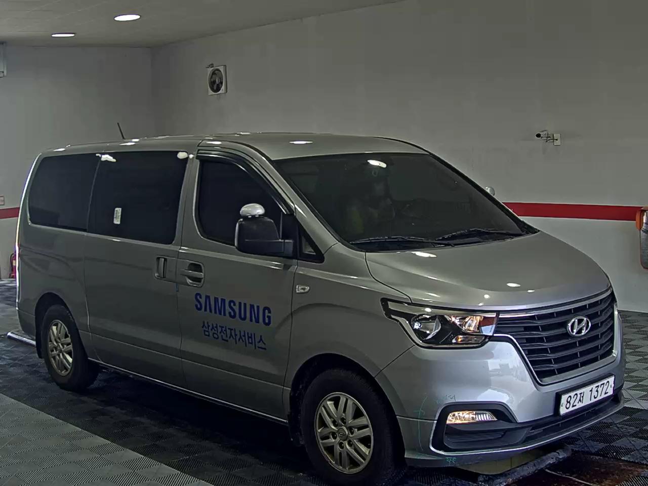 هيونداي الجديد جراند ستاركس 3 Seater ديزل فان سمارت 2021 VAN SMART
