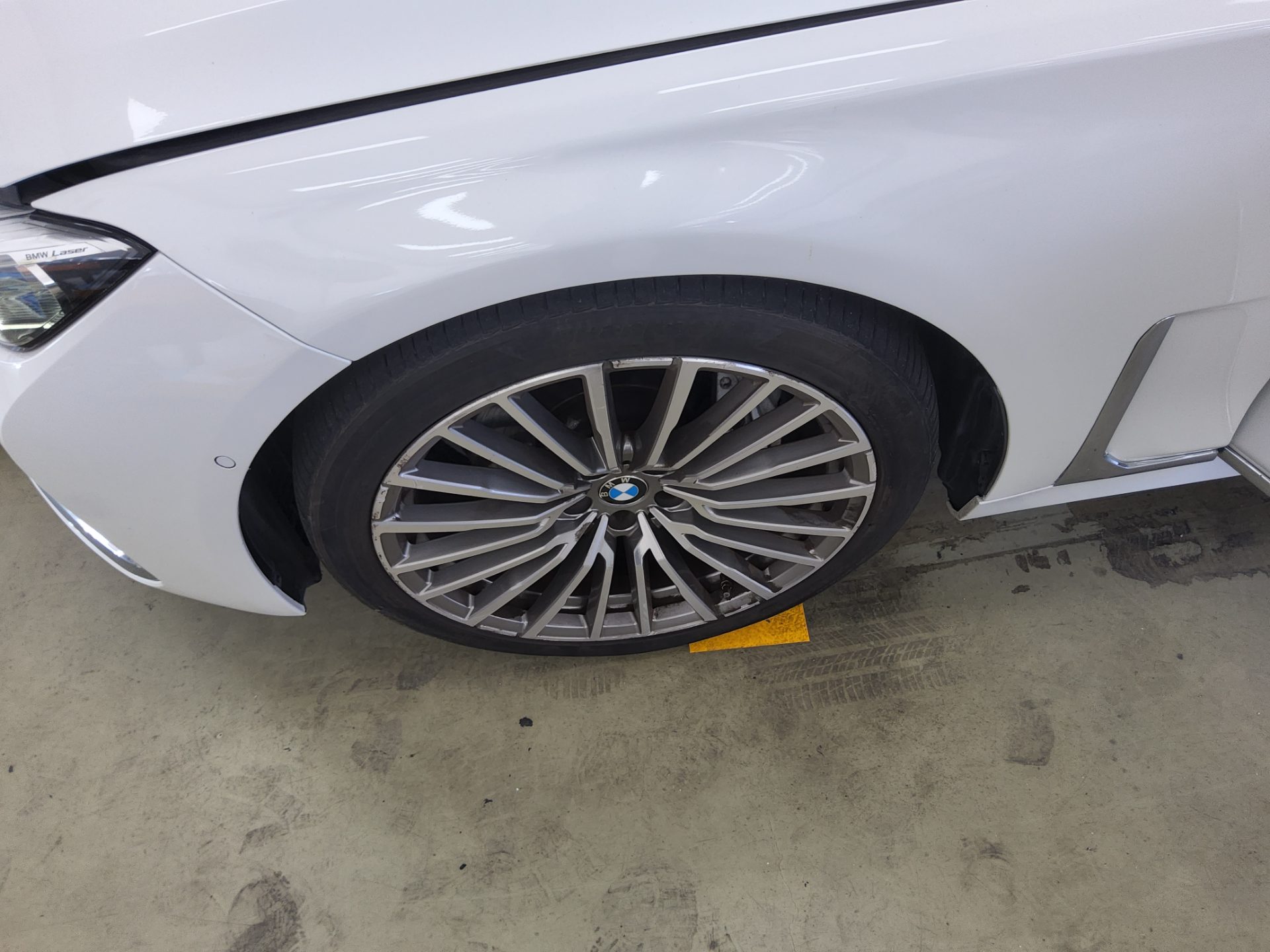 بي إم دبليو 7 Series (6Th Gen) 740D إكس درايف Design Pure Excellence 2021 740d