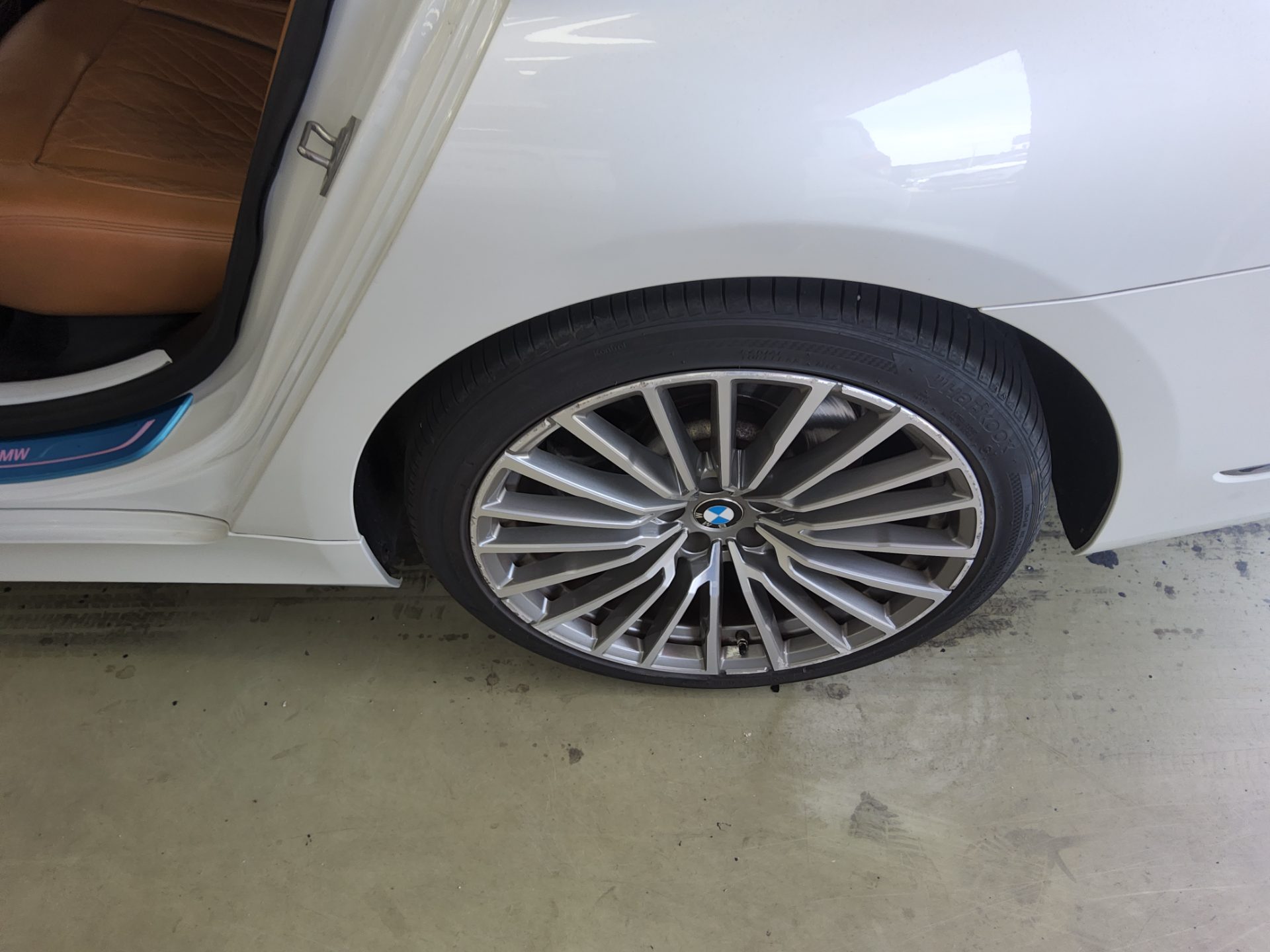 بي إم دبليو 7 Series (6Th Gen) 740D إكس درايف Design Pure Excellence 2021 740d
