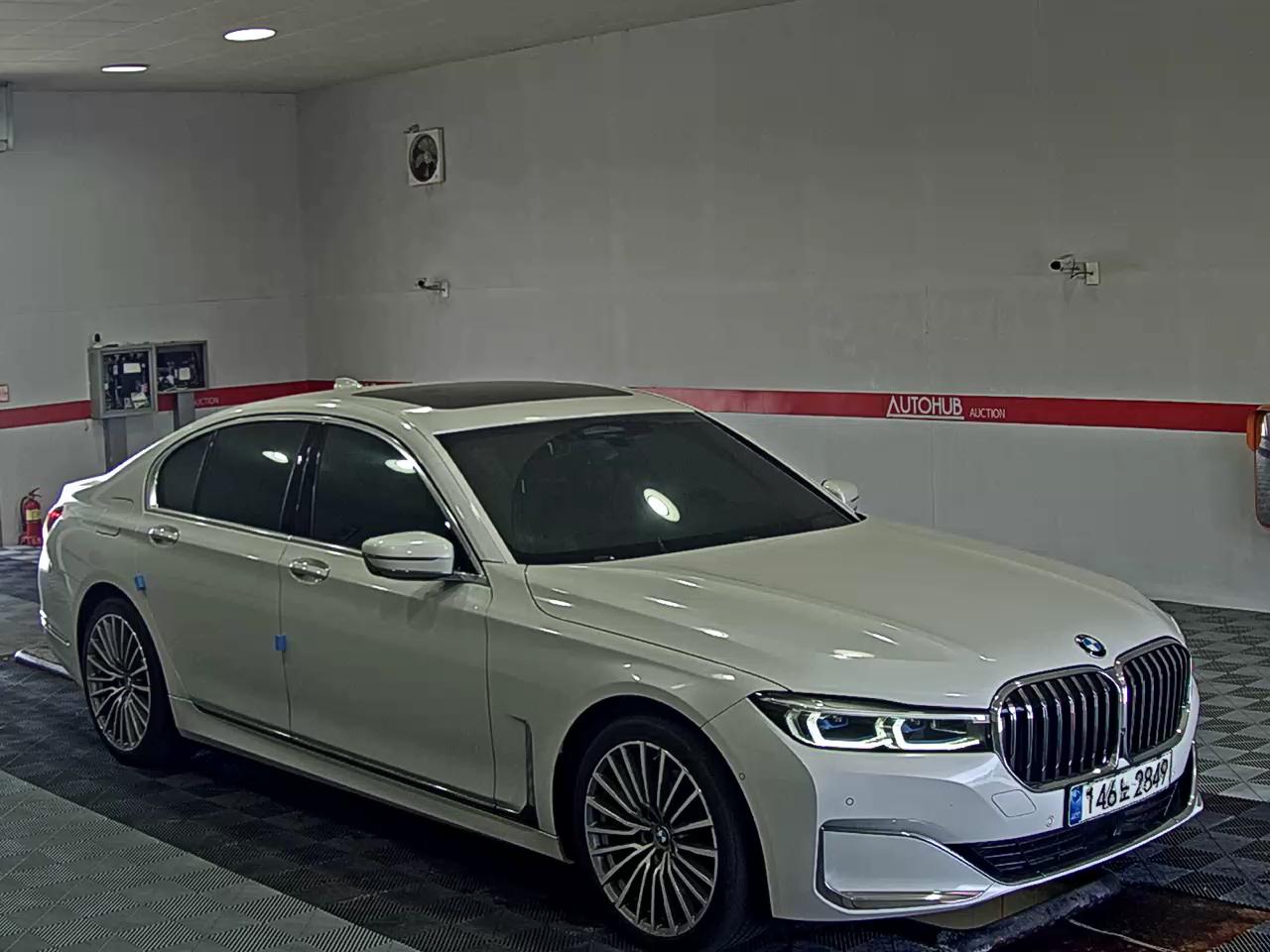بي إم دبليو 7 Series (6Th Gen) 740D إكس درايف Design Pure Excellence 2021 740d