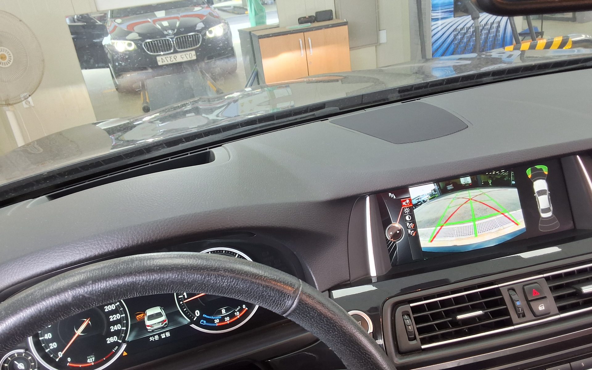 بي إم دبليو 5 Series (6Th Gen) 520D 2015 520d
