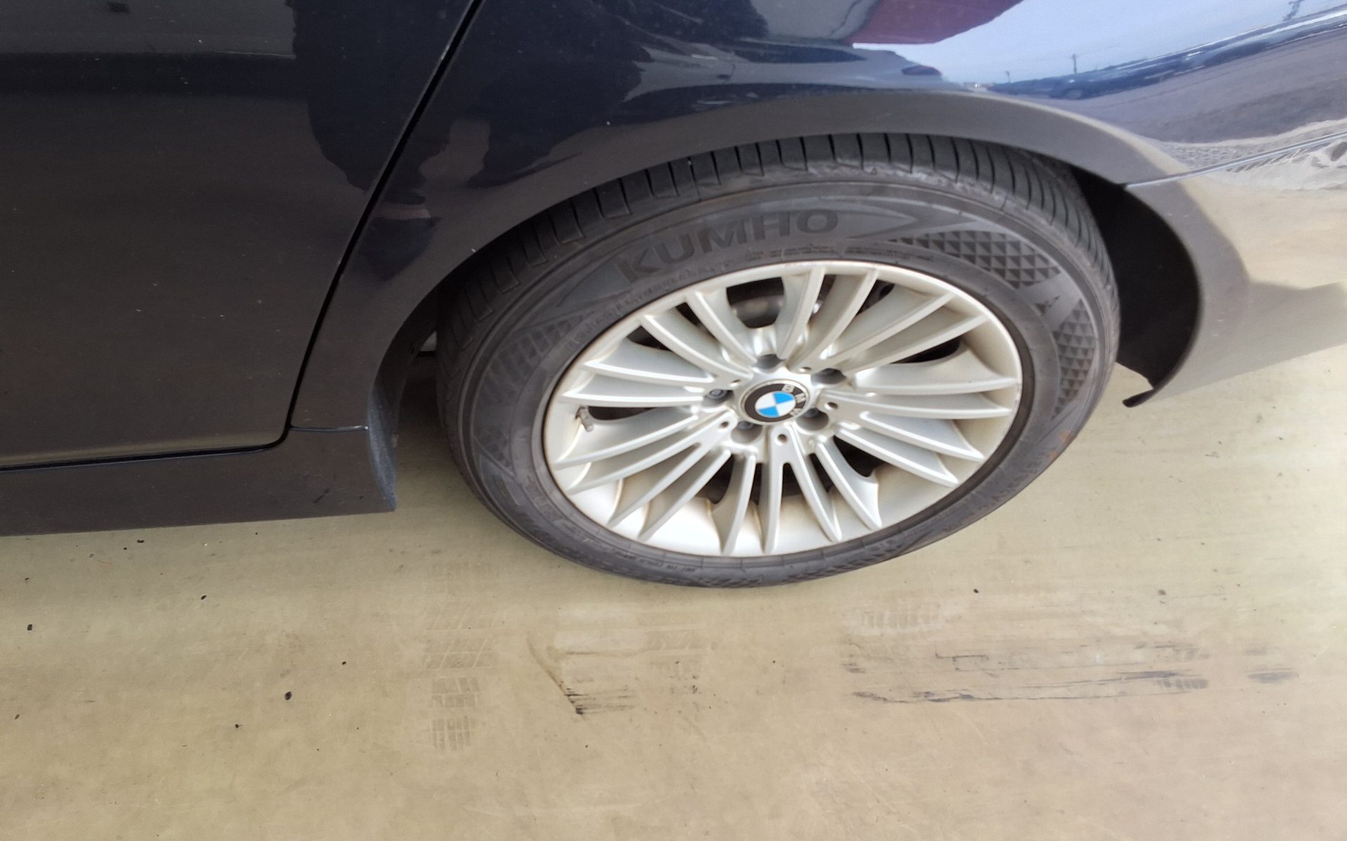 بي إم دبليو 5 Series (6Th Gen) 520D 2015 520d