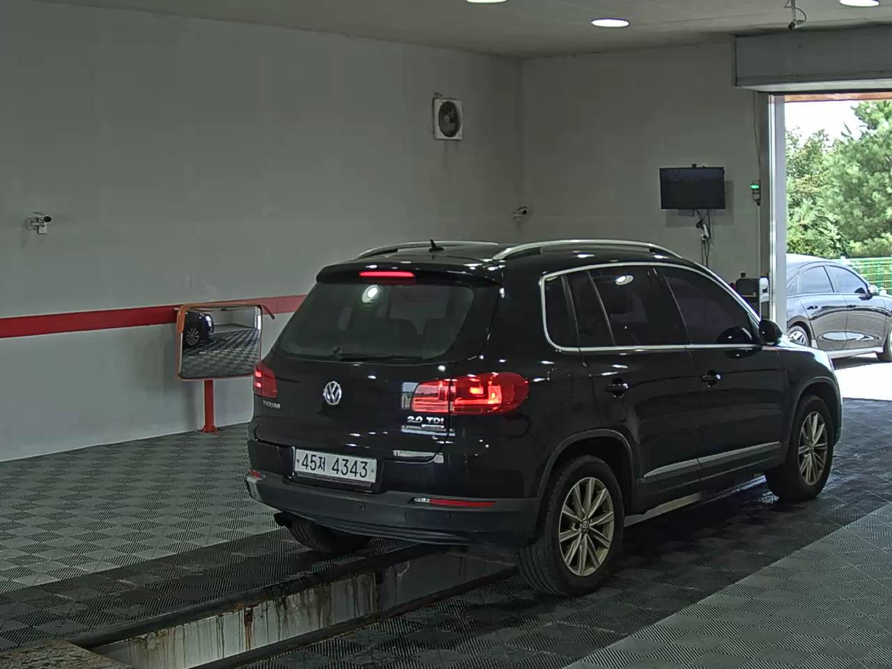 فولكس فاجن تيجوان 2.0 TDI Bluemotion 2015
