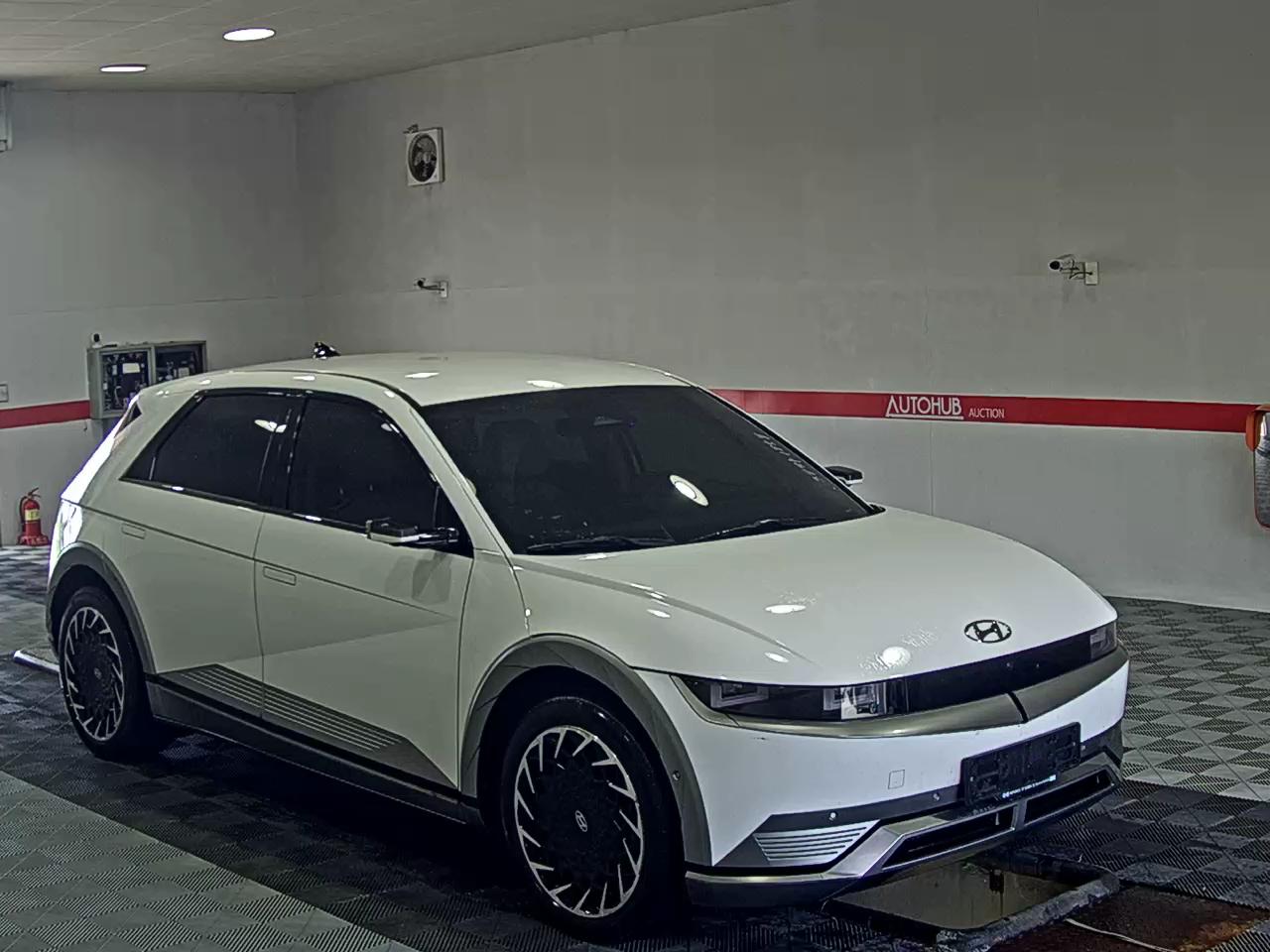 هيونداي أيونيك 2022 EV دفع رباعي طويل المدى PRESTIGE