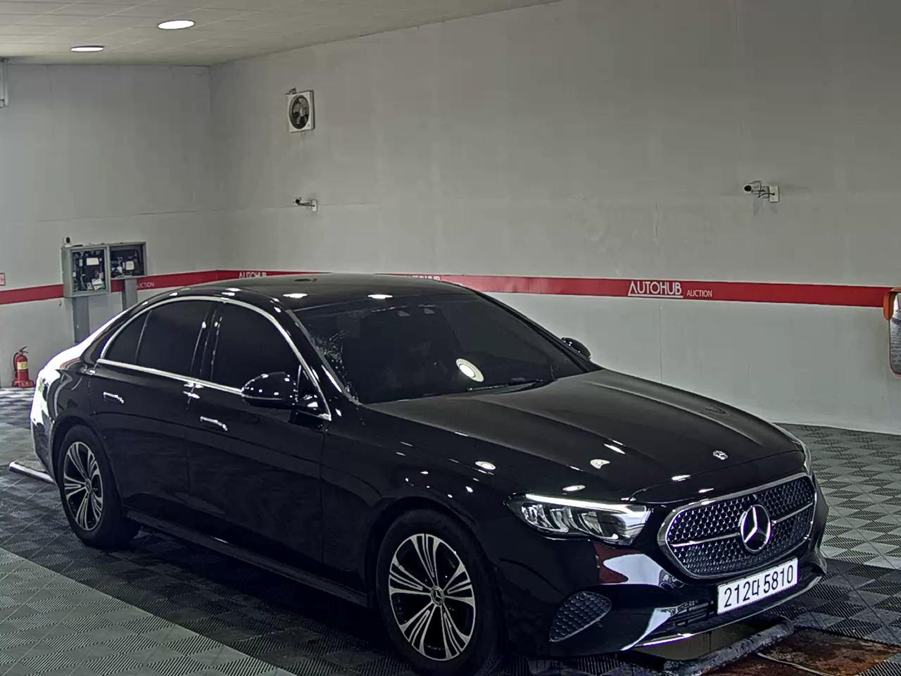مرسيدس بنز E Class (6Th Gen) E200 Avantgarde 2025 E200