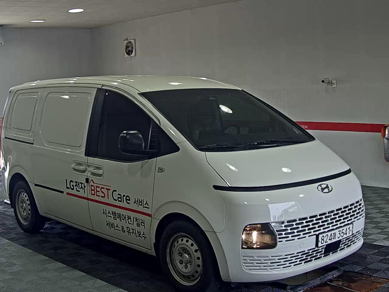 هيونداي ستاريا 2022 SMART