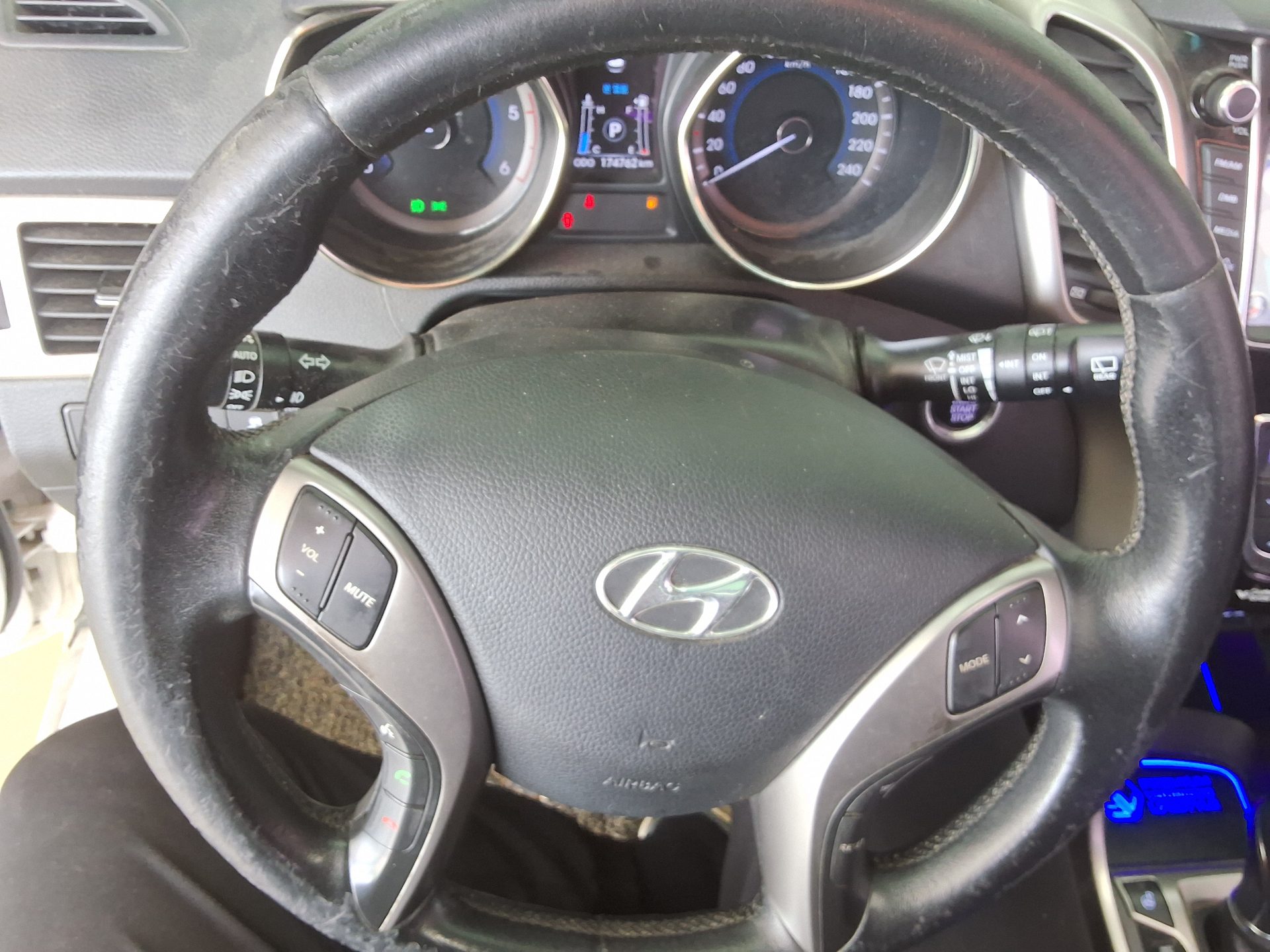 هيونداي جديد I30 1.6 VGT Extreme 2012