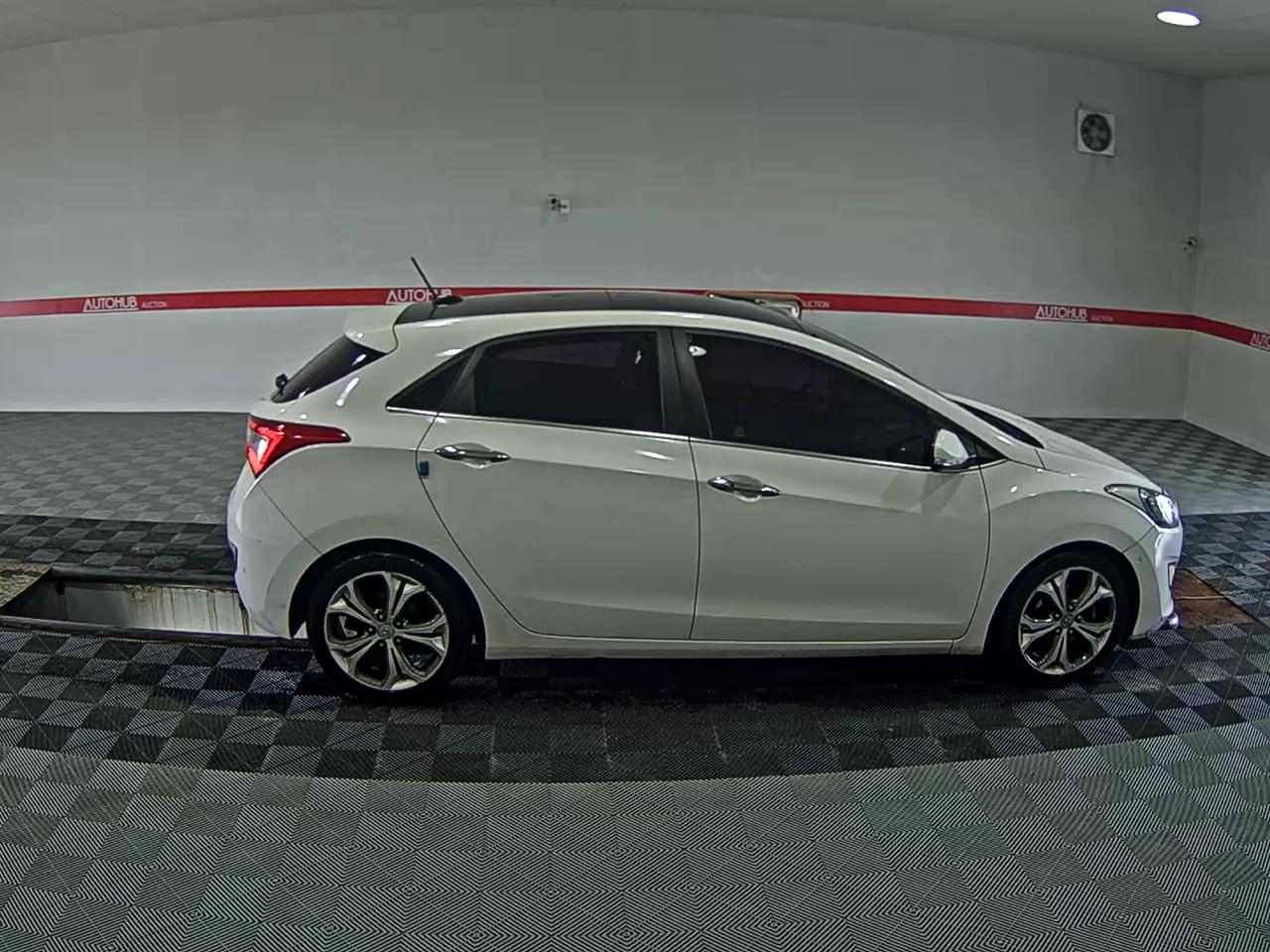 هيونداي جديد I30 1.6 VGT Extreme 2012