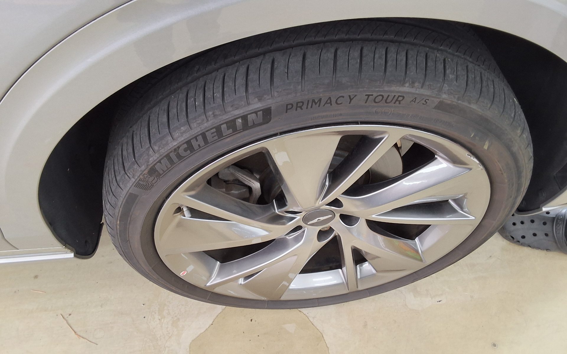 جينيسيس جينيسيس GV70 2022 2.5T دفع رباعي BASE