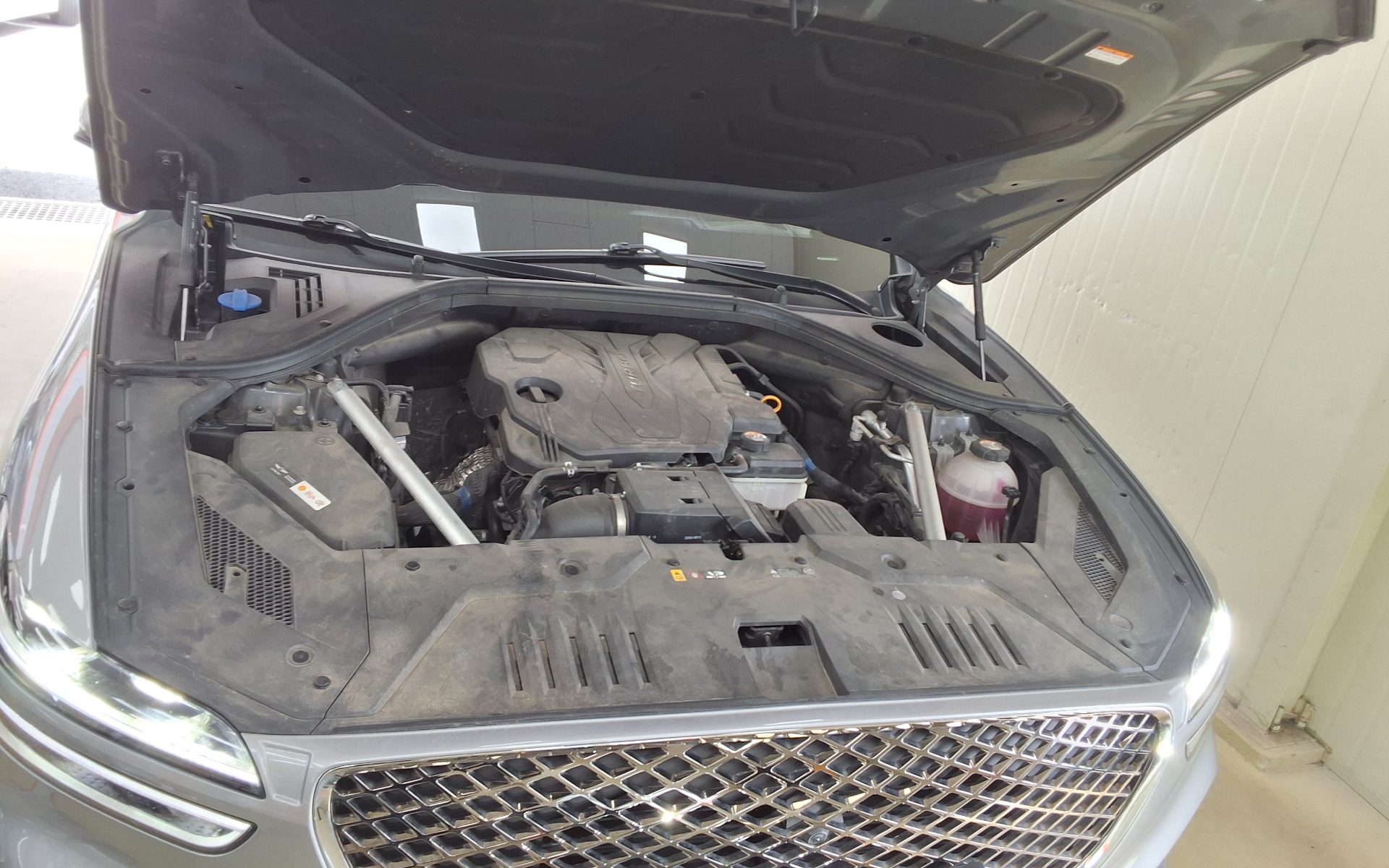 جينيسيس جينيسيس GV70 2022 2.5T دفع رباعي BASE
