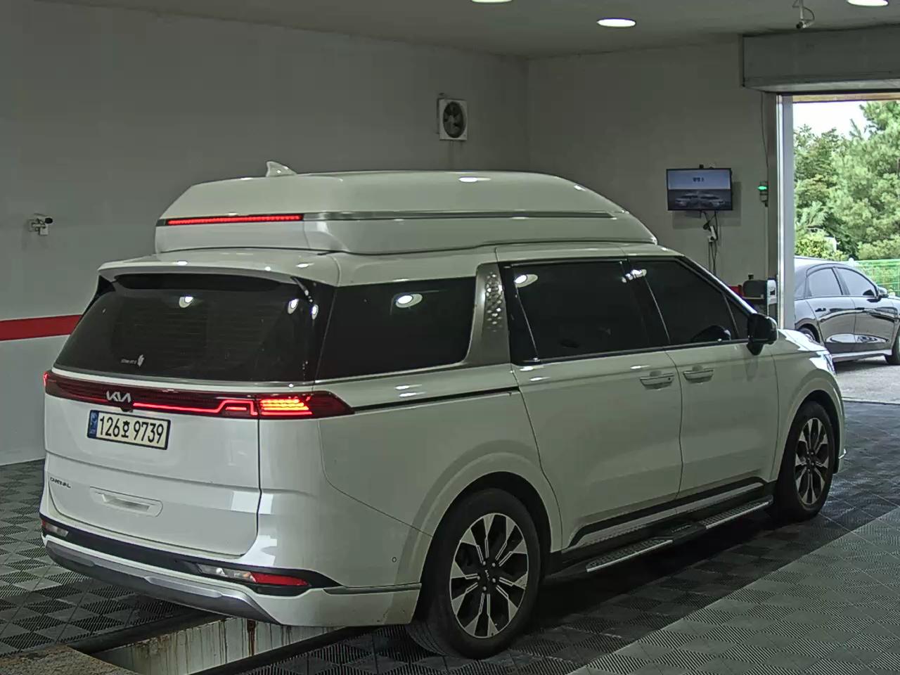 كيا جديد كارنفال (Ka4) Hi Limousine 7 Seater ديزل سيجنتشر 2022 SIGNATURE