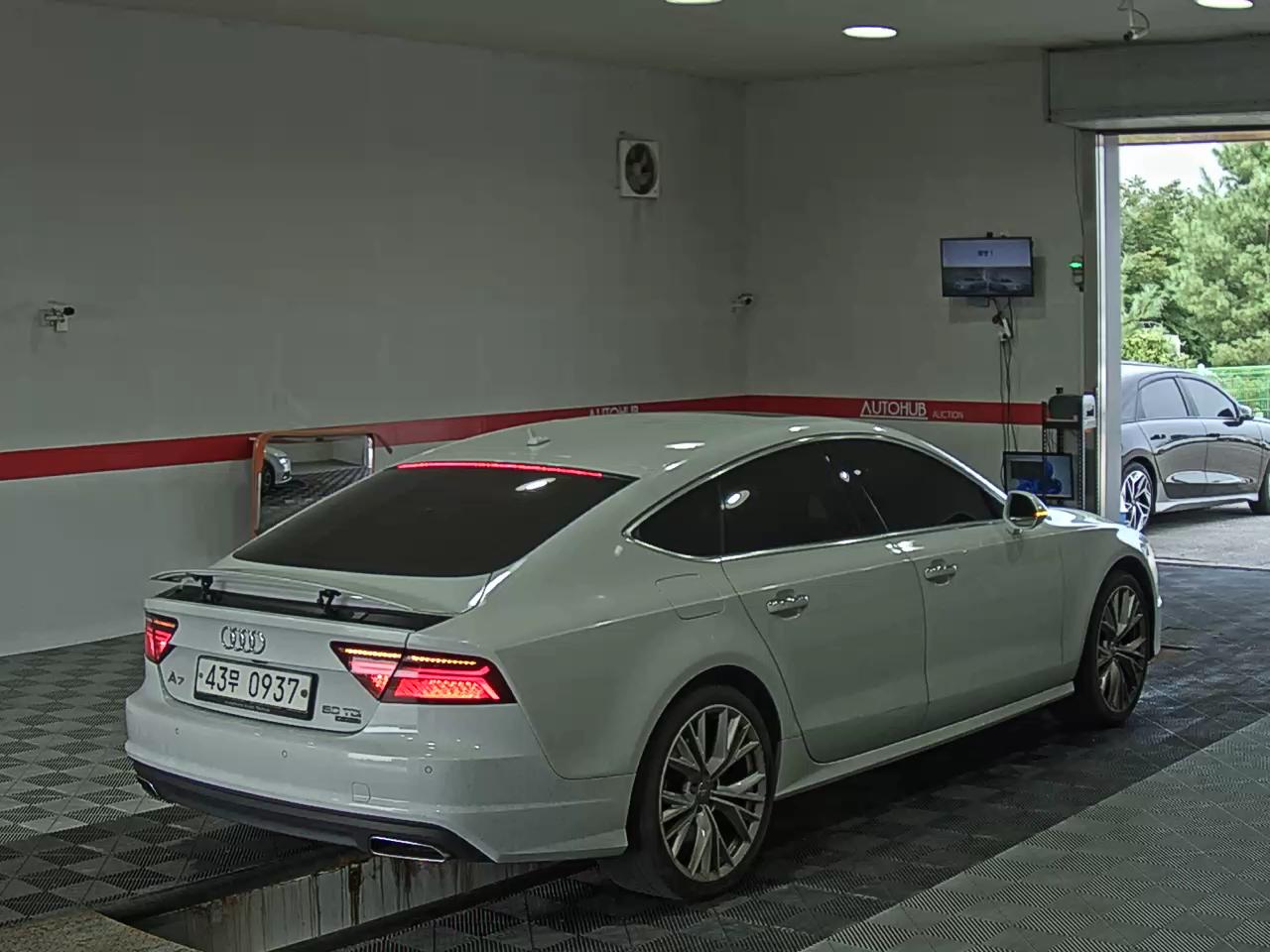 أودي إيه 7 50 TDI كواترو Comfort 2016
