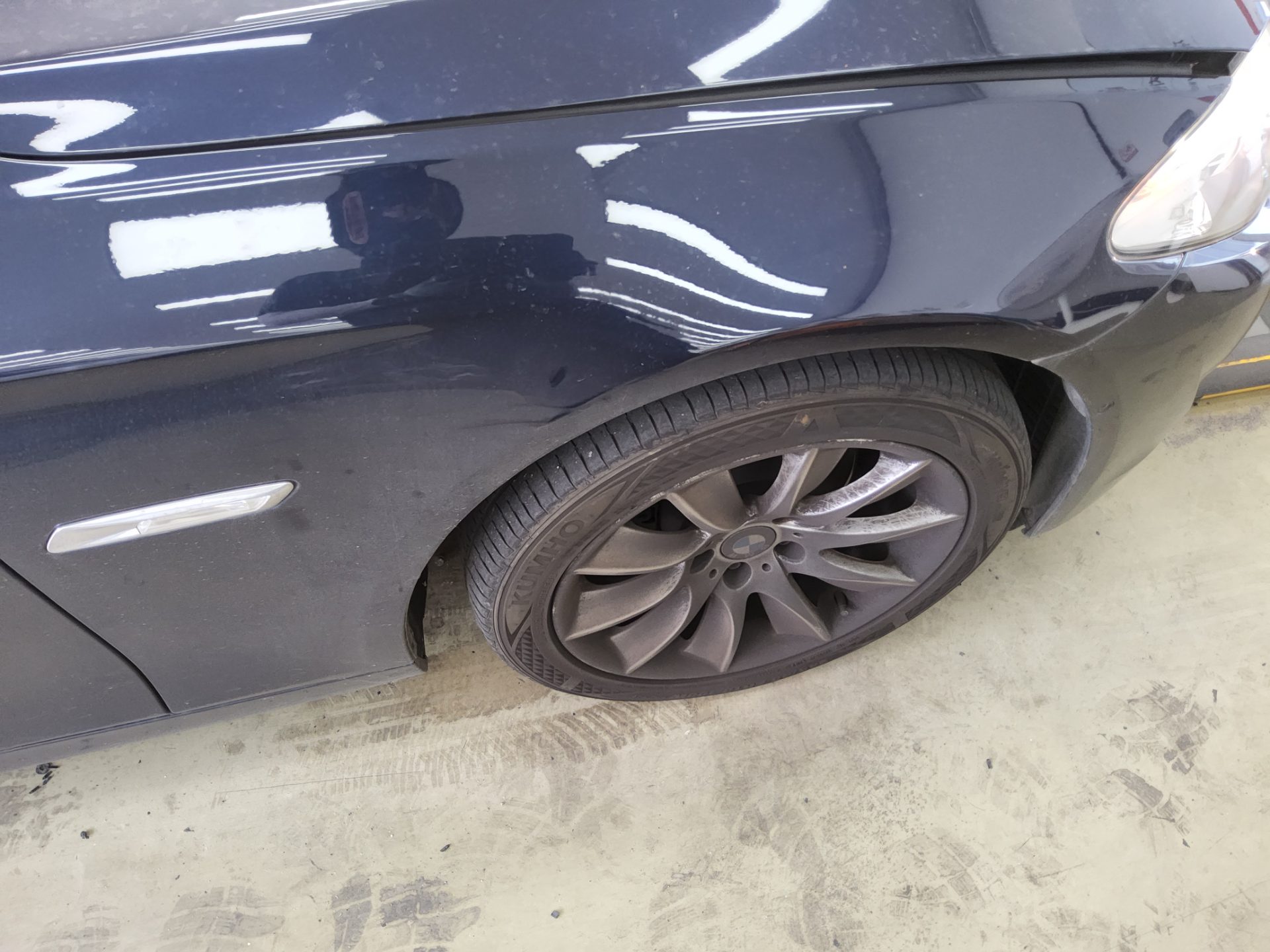 بي إم دبليو 5 Series (6Th Gen) 528I إكس درايف 2013 528i