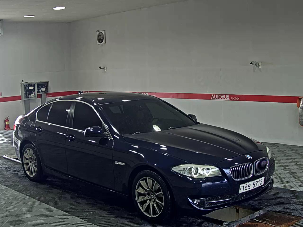 بي إم دبليو 5 Series (6Th Gen) 528I إكس درايف 2013 528i