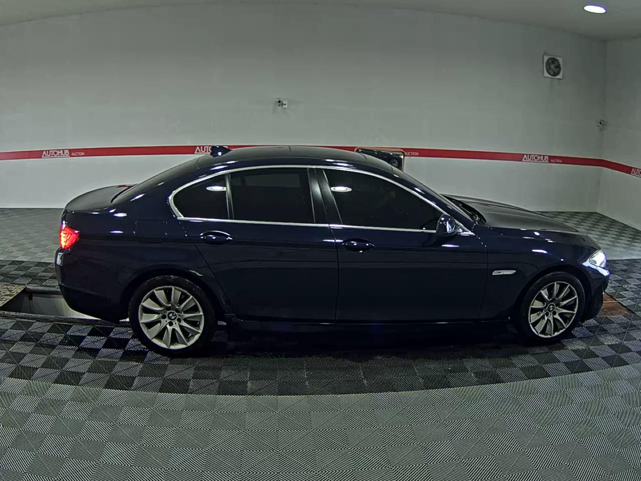 بي إم دبليو 5 Series (6Th Gen) 528I إكس درايف 2013 528i