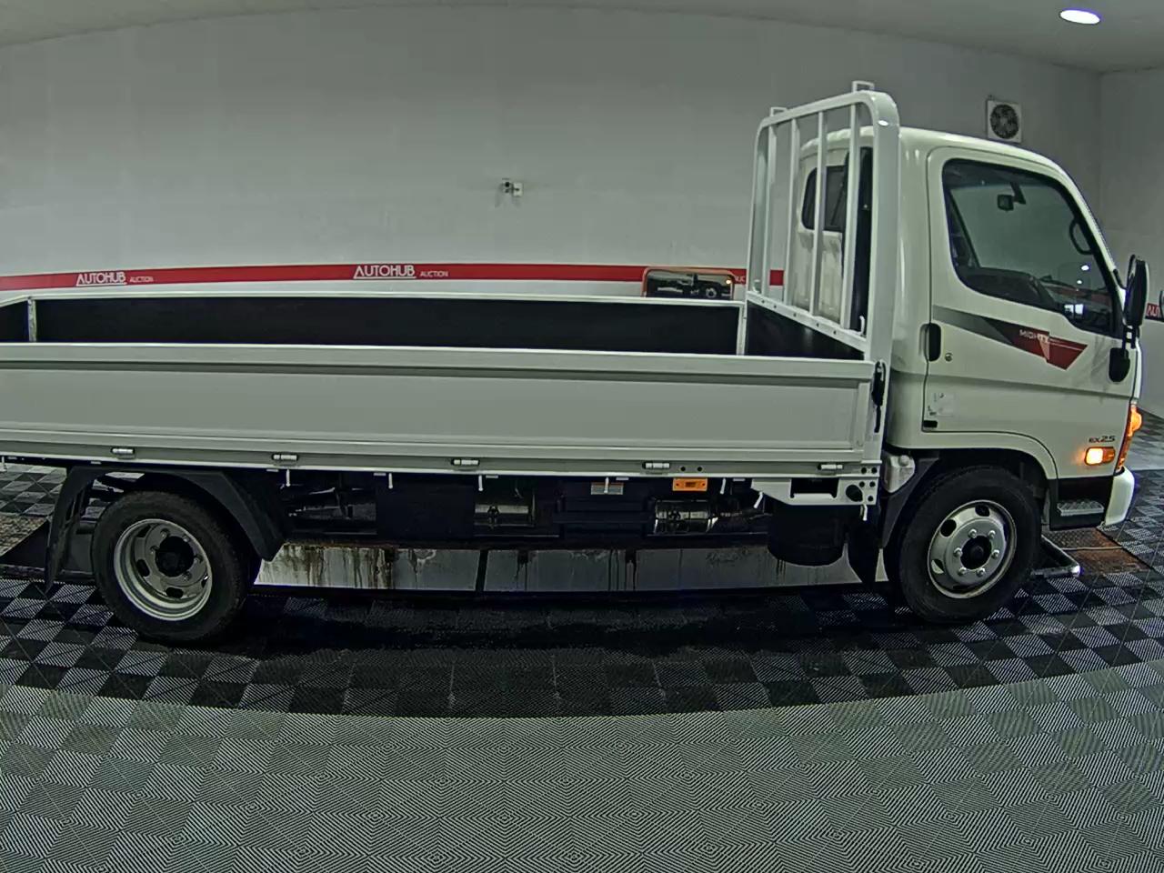 هيونداي الجديد كليا Mighty 2.5 طن Narrow Cab طويل Wheelbase منخفض Deck 2021 طويل المدى