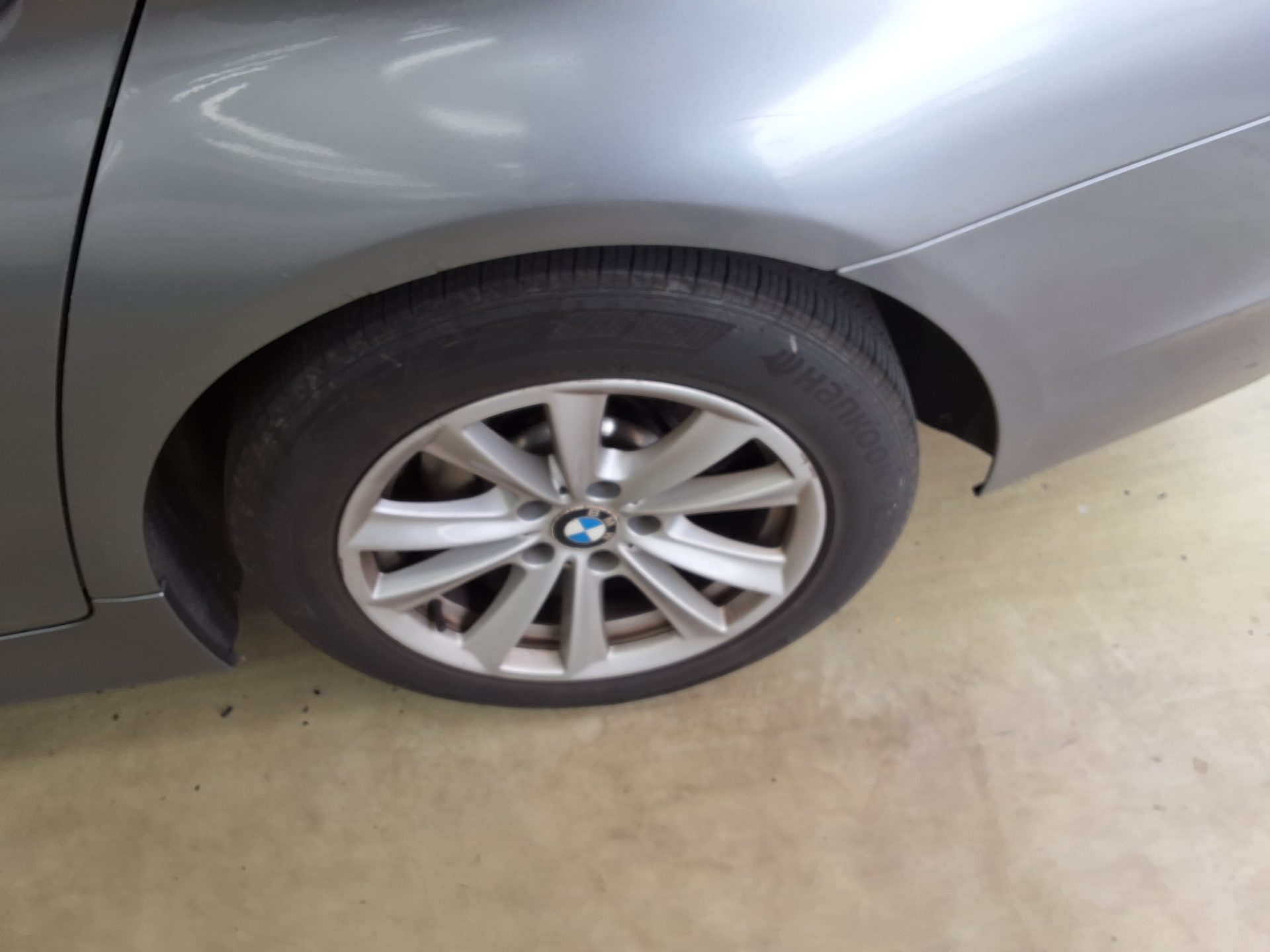 بي إم دبليو 5 Series (6Th Gen) 520D 2013 520d