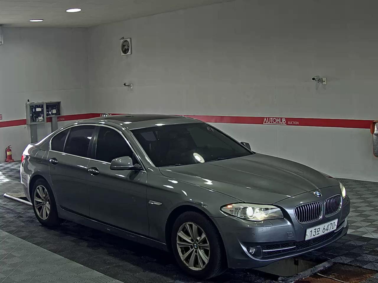 بي إم دبليو 5 Series (6Th Gen) 520D 2013 520d
