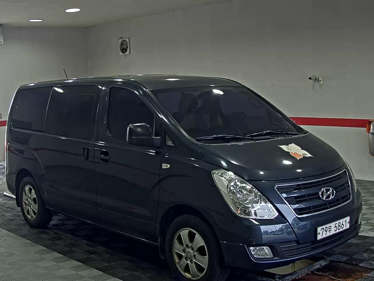 هيونداي جراند ستاركس 12 Seater ديزل دفع رباعي سمارت 2017 SMART